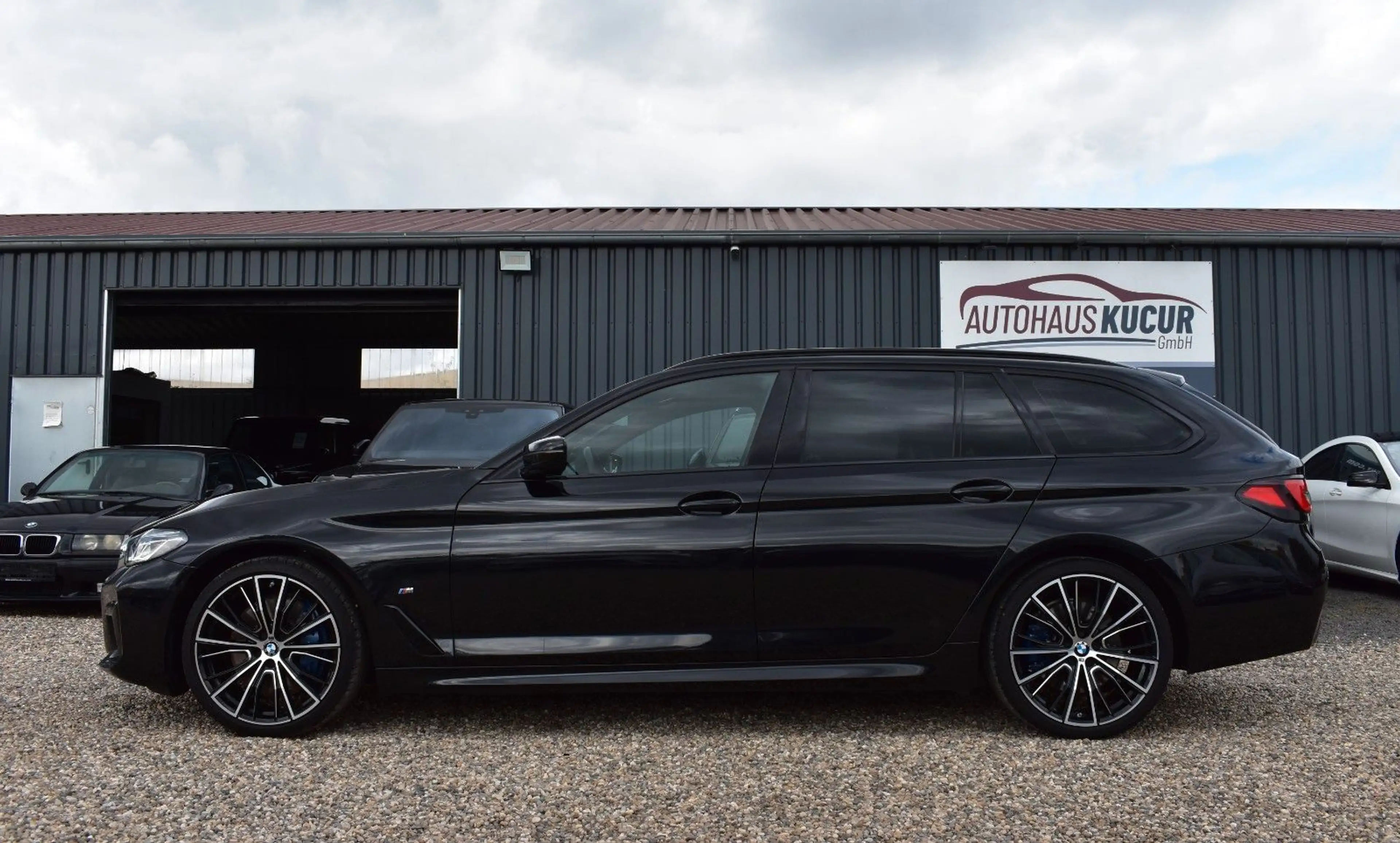 BMW 530 d Touring xDrive MSport LASER/HUD/KEYLESS/AHK — photo 6