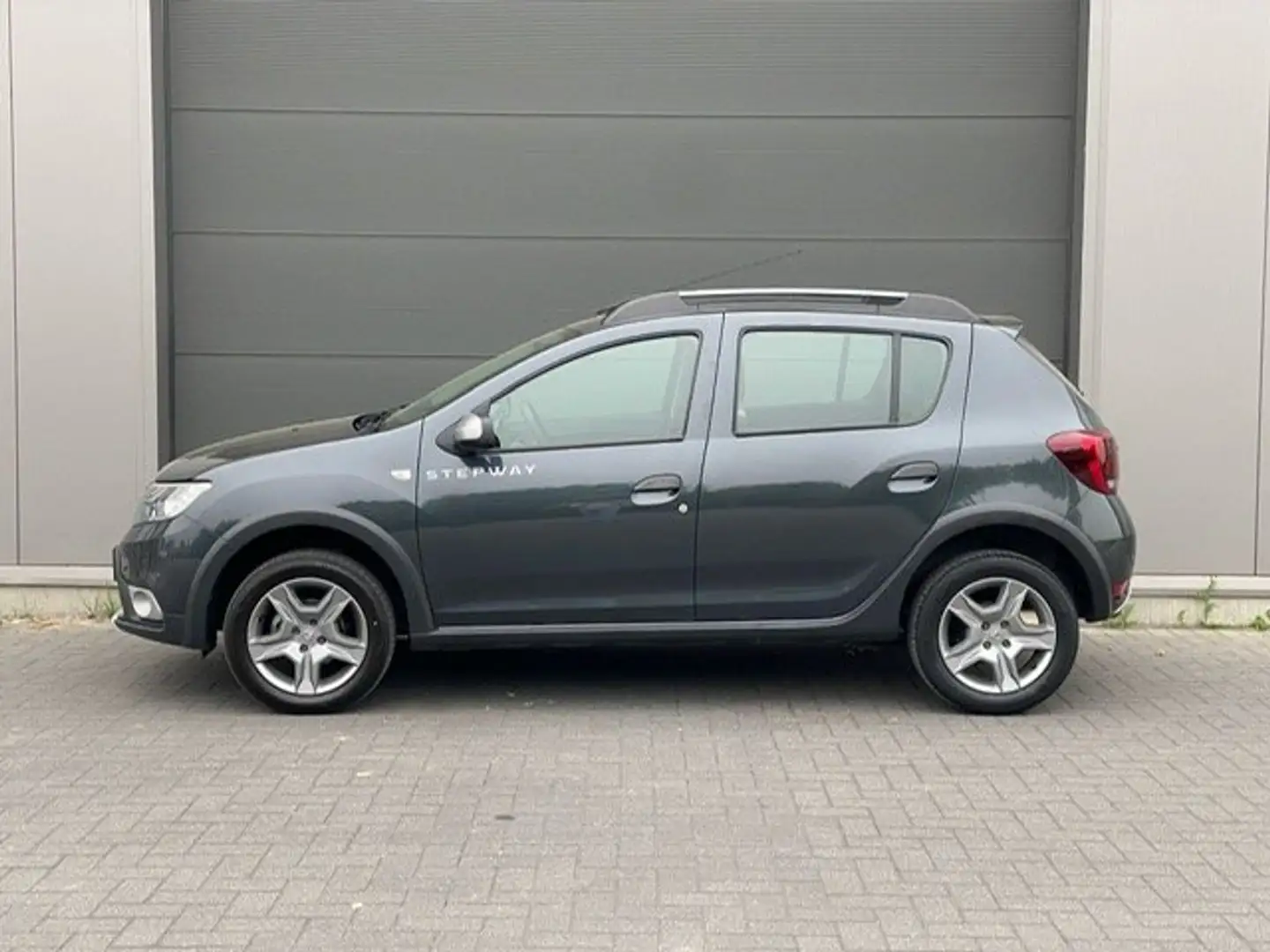 Dacia Sandero Stepway 0.9 TCe Grijs - 2