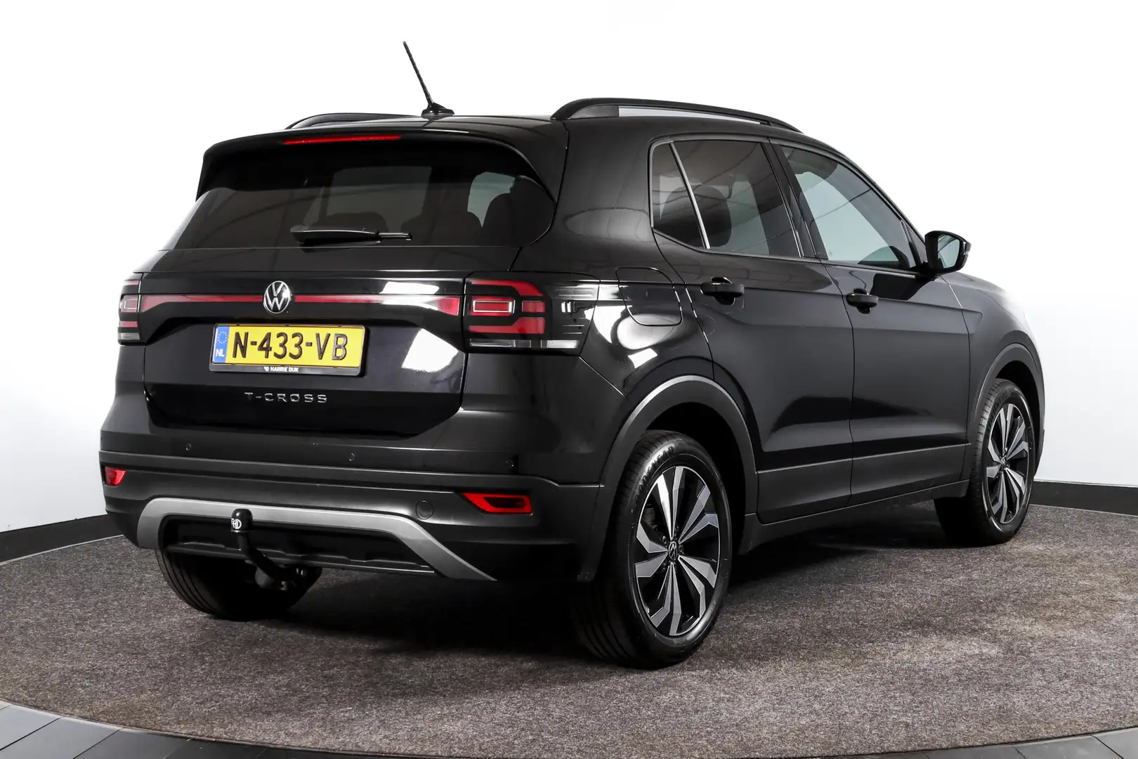 Volkswagen T-Cross 1.0 TSI Life 110 PK - Automaat | Adapt. Cruise | S Noir - 2