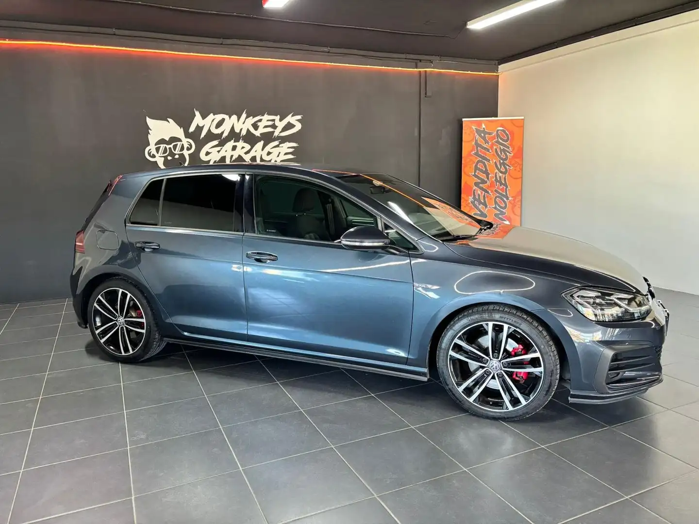 Volkswagen Golf VII 2017 5p 2.0 tdi Gtd 184cv dsg Grigio - 2
