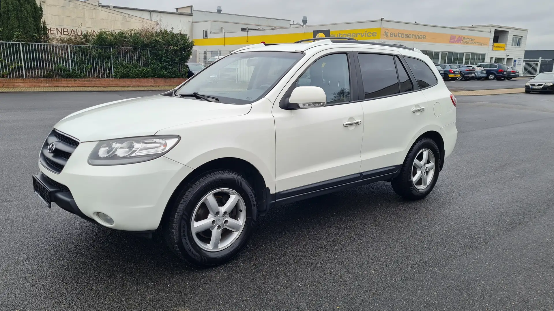 Hyundai SANTA FE 2.2 CRDI Edition+ mit Motor Problem Weiß - 1