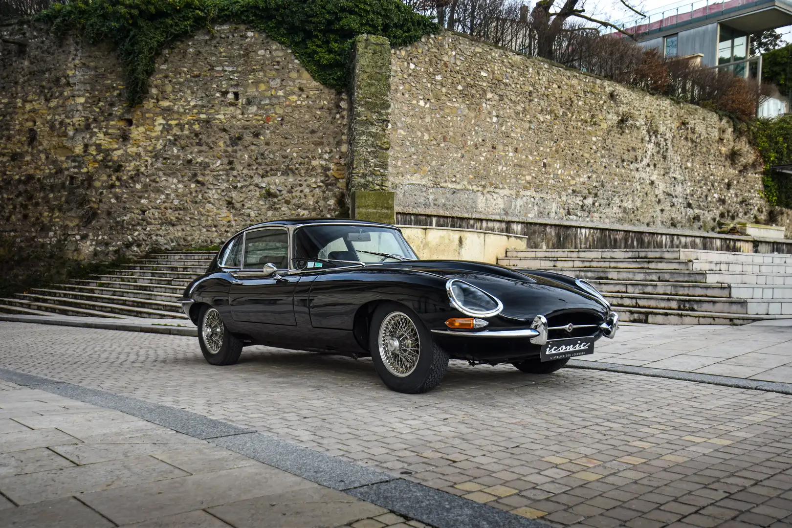 Jaguar E-Type 2+2 Schwarz - 1