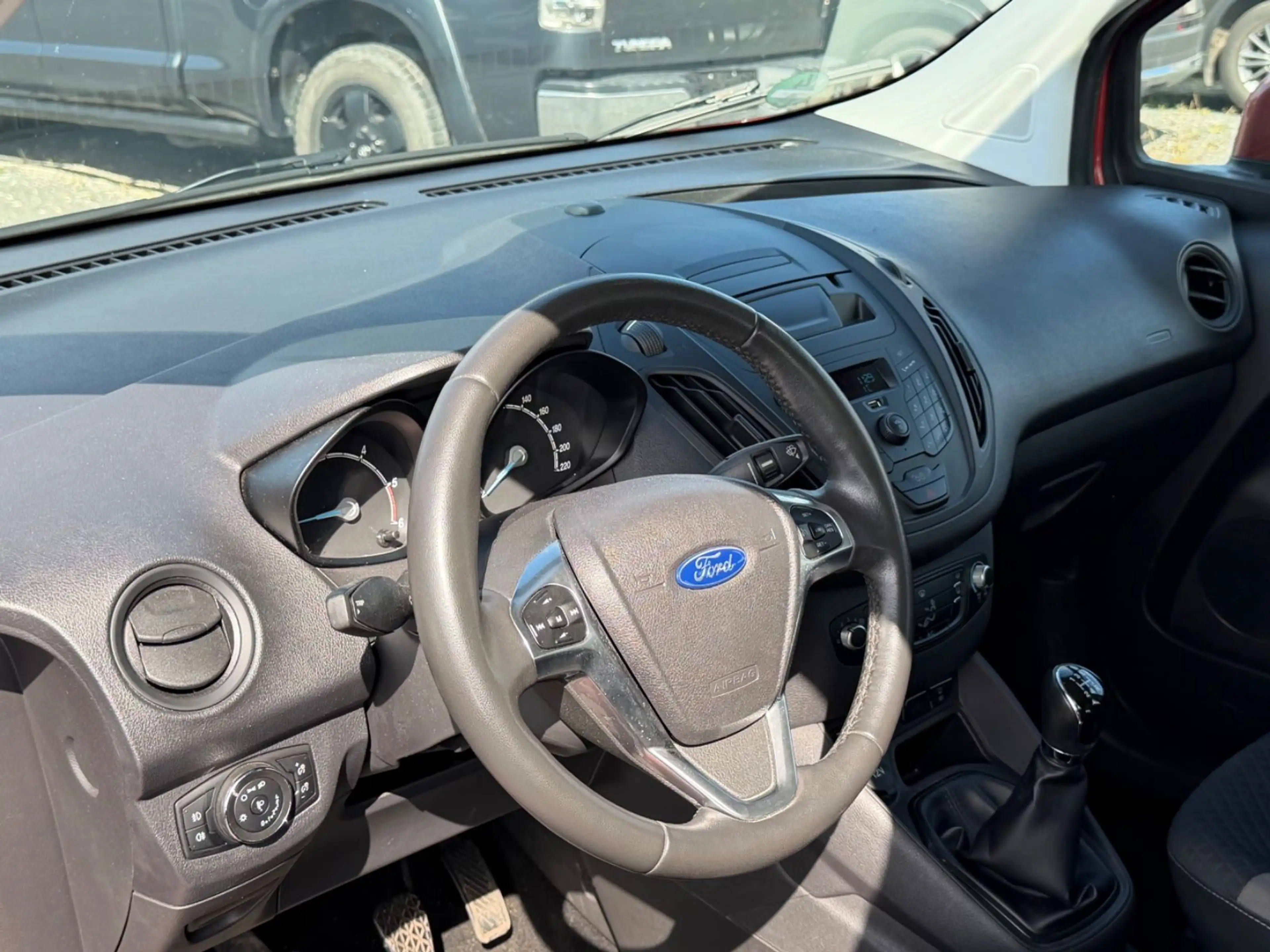 Ford Tourneo Courier Trend/AHK/KLIMA — photo 8