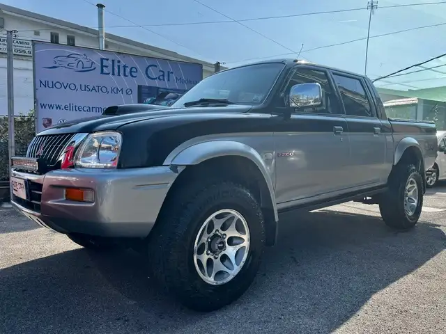 Mitsubishi L200 d cab 2.5 tdi 4wd 115cv "LEGGERE FATTURE LAVORI / PERFETTO / NO RUGGINE"