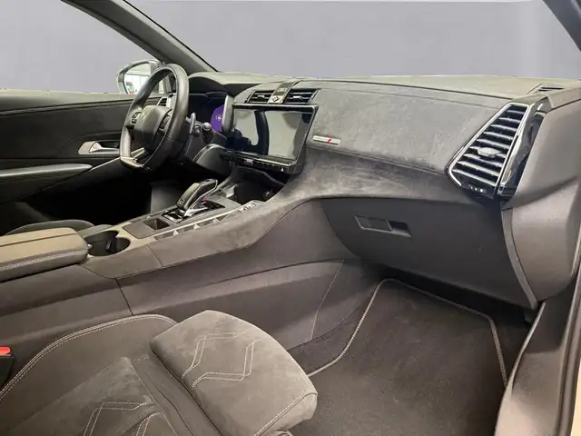 DS Automobiles DS 7 Crossback view 14