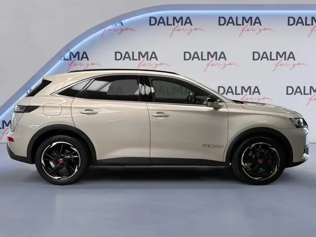 DS Automobiles DS 7 Crossback view 6