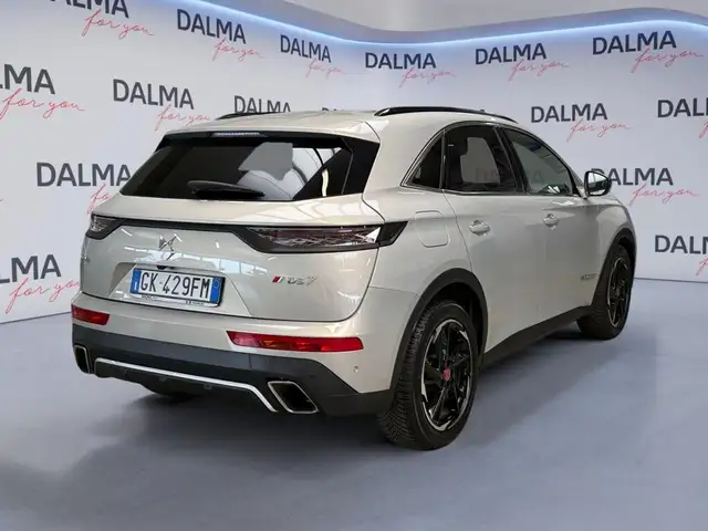 DS Automobiles DS 7 Crossback view 5