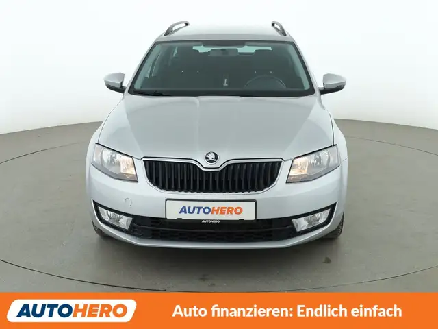 Skoda Octavia view 9