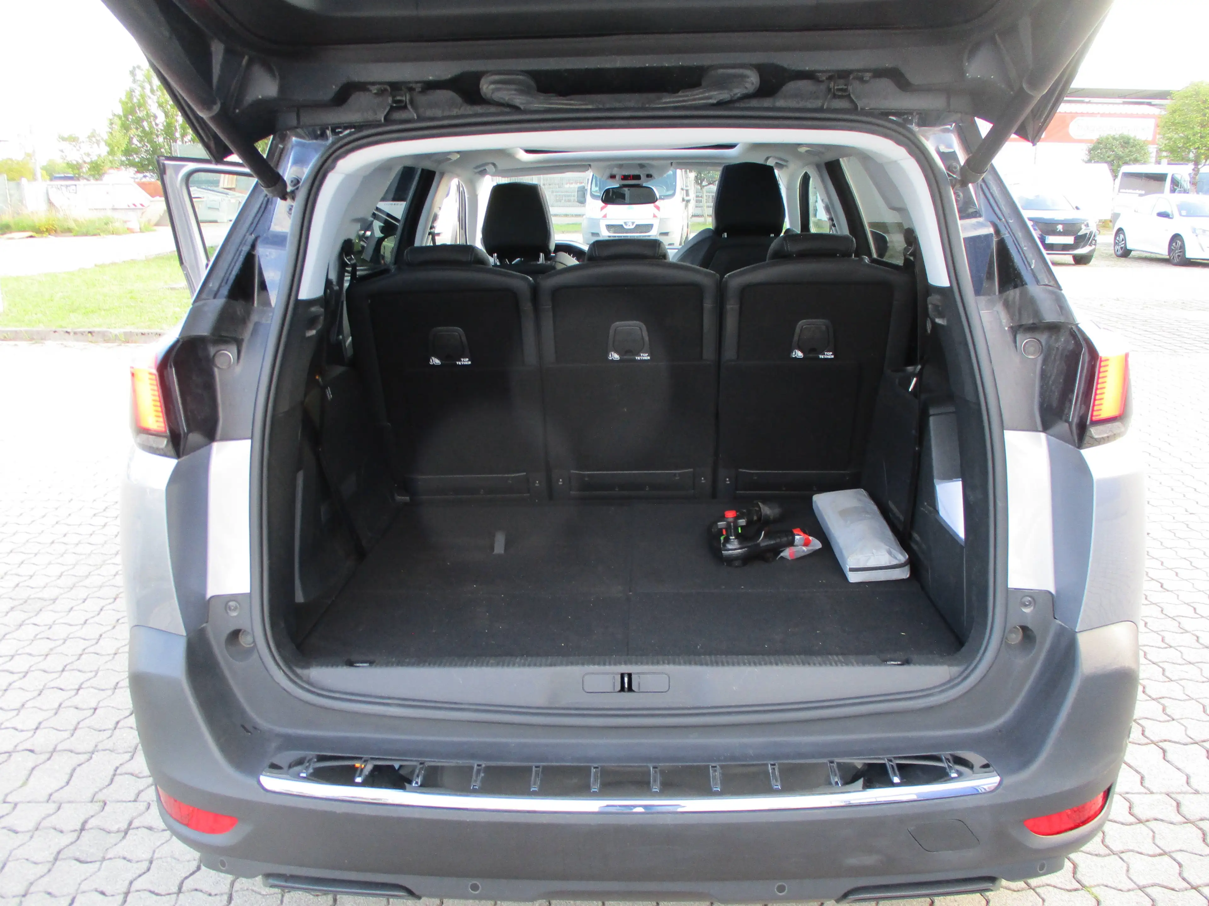 Peugeot 5008 Crossway PureTech 180 EAT8 — photo 8