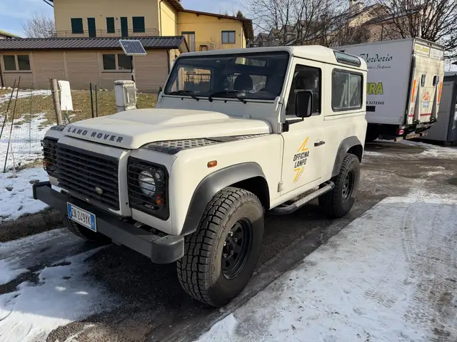 Land Rover Defender Defender 90 2.4 TD4 Station Wagon S