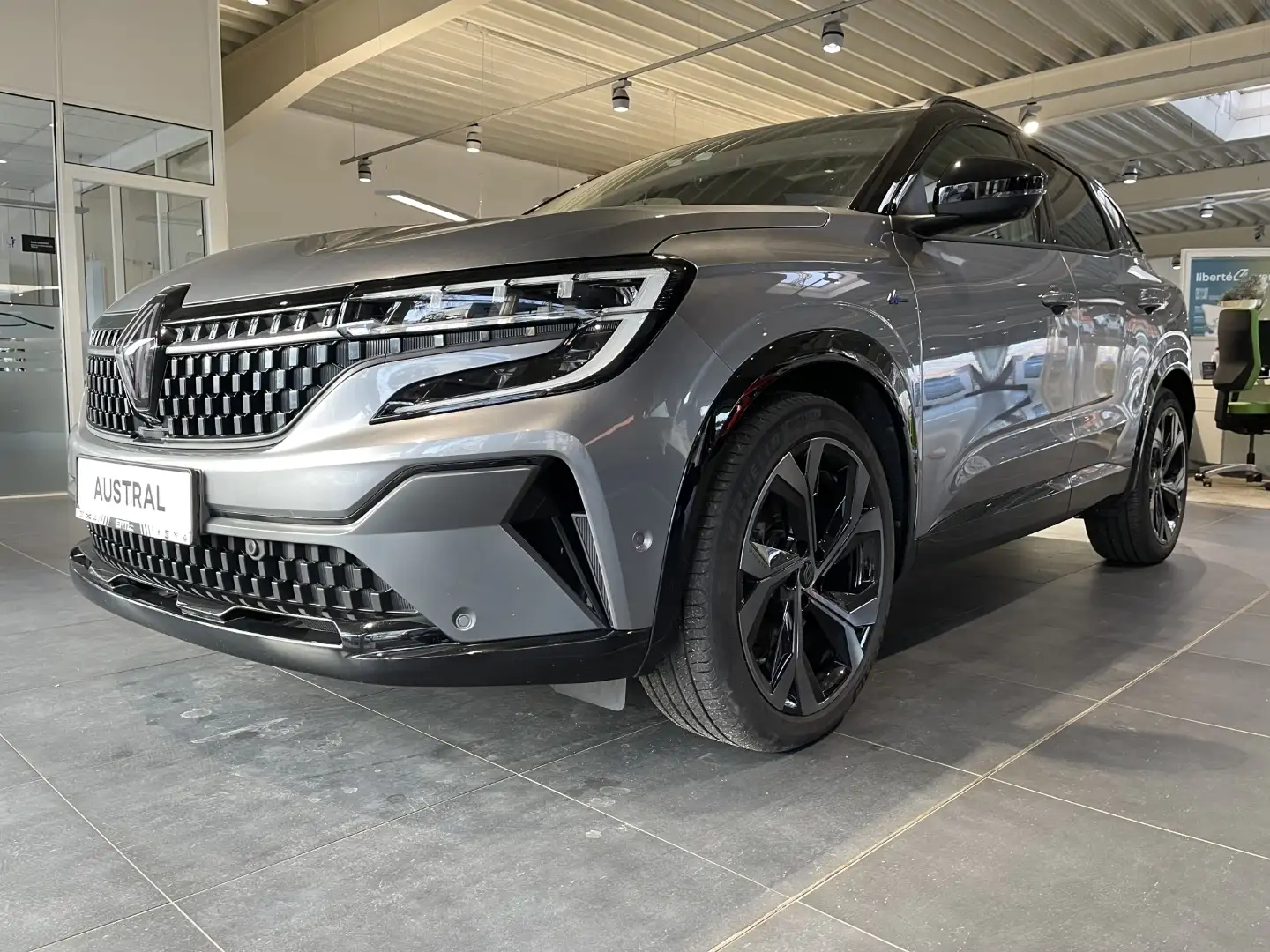 Renault Austral Iconic Esprit Alpine E-Tech 200PS Grau - 2