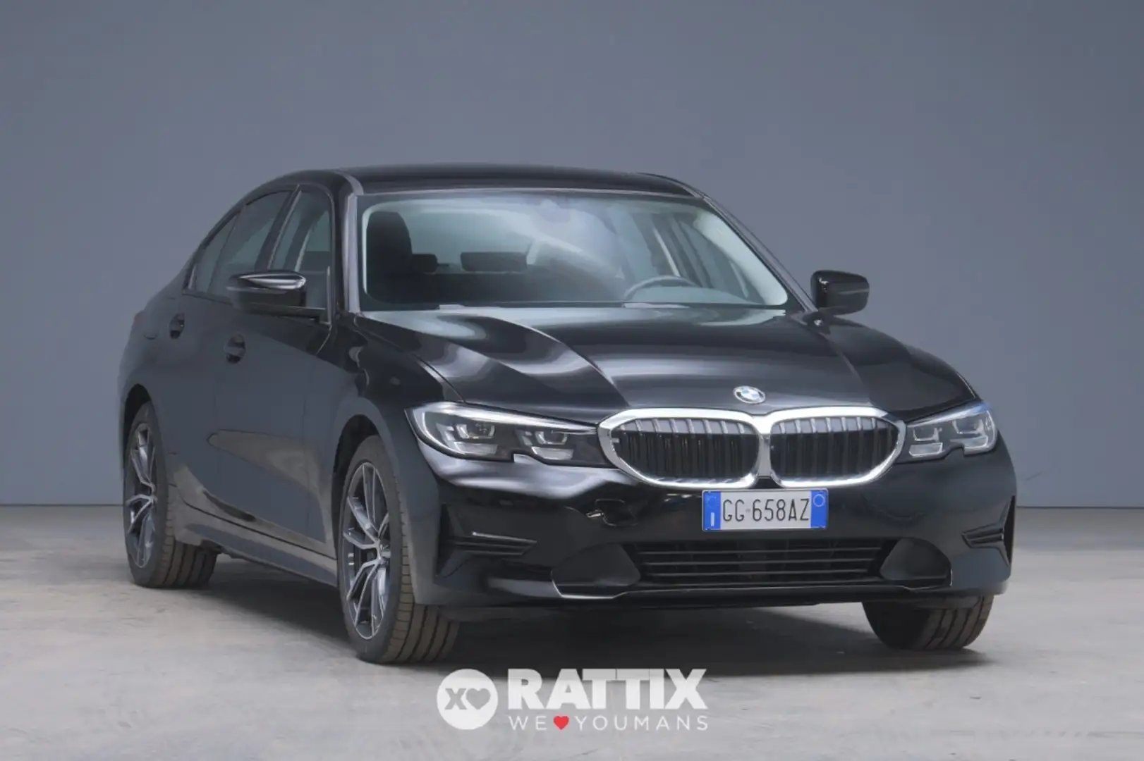BMW 330 e 2.0 184CV Business Advantage Auto Schwarz - 1