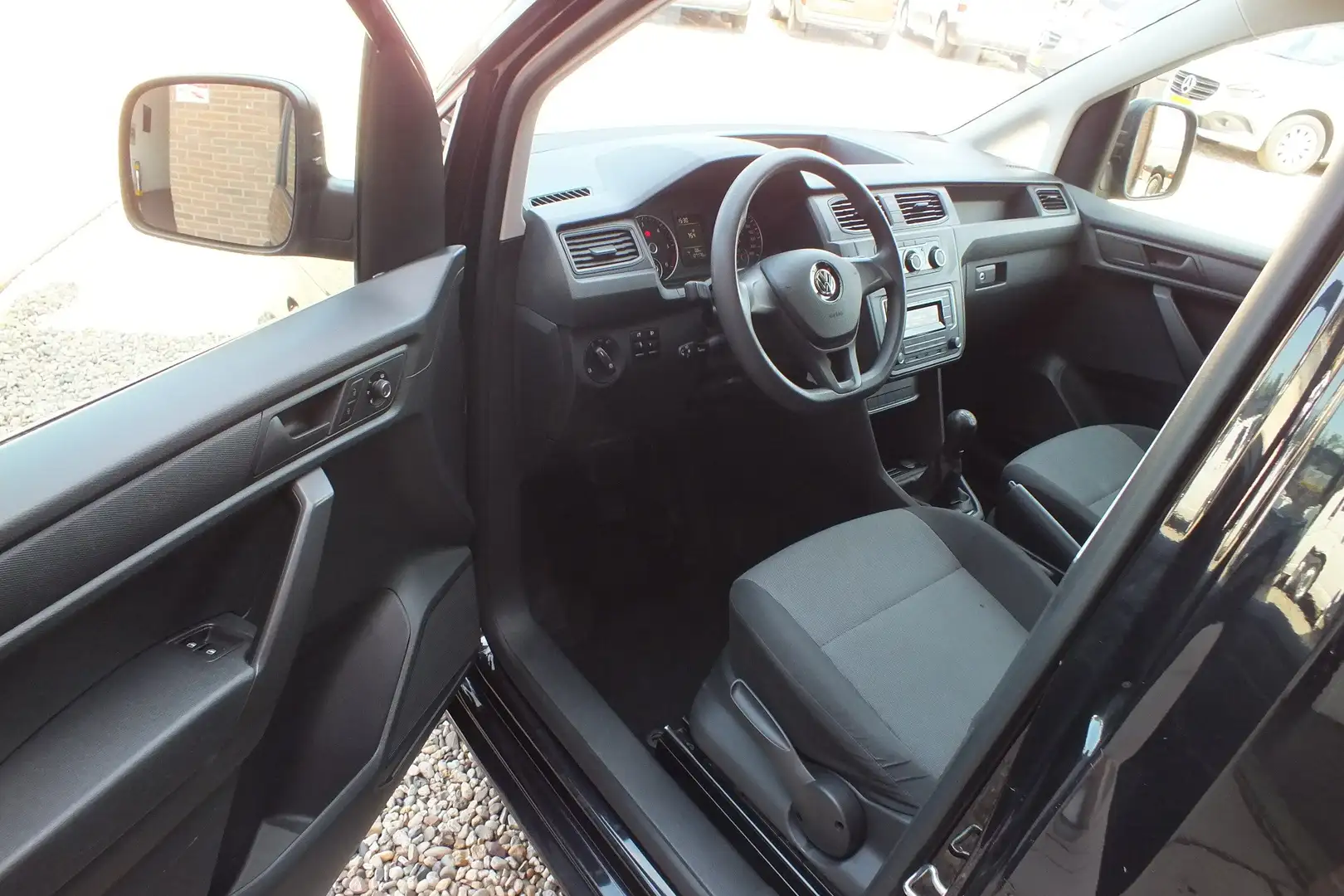 Volkswagen Caddy 2.0 TDI Airco Zwart - 2
