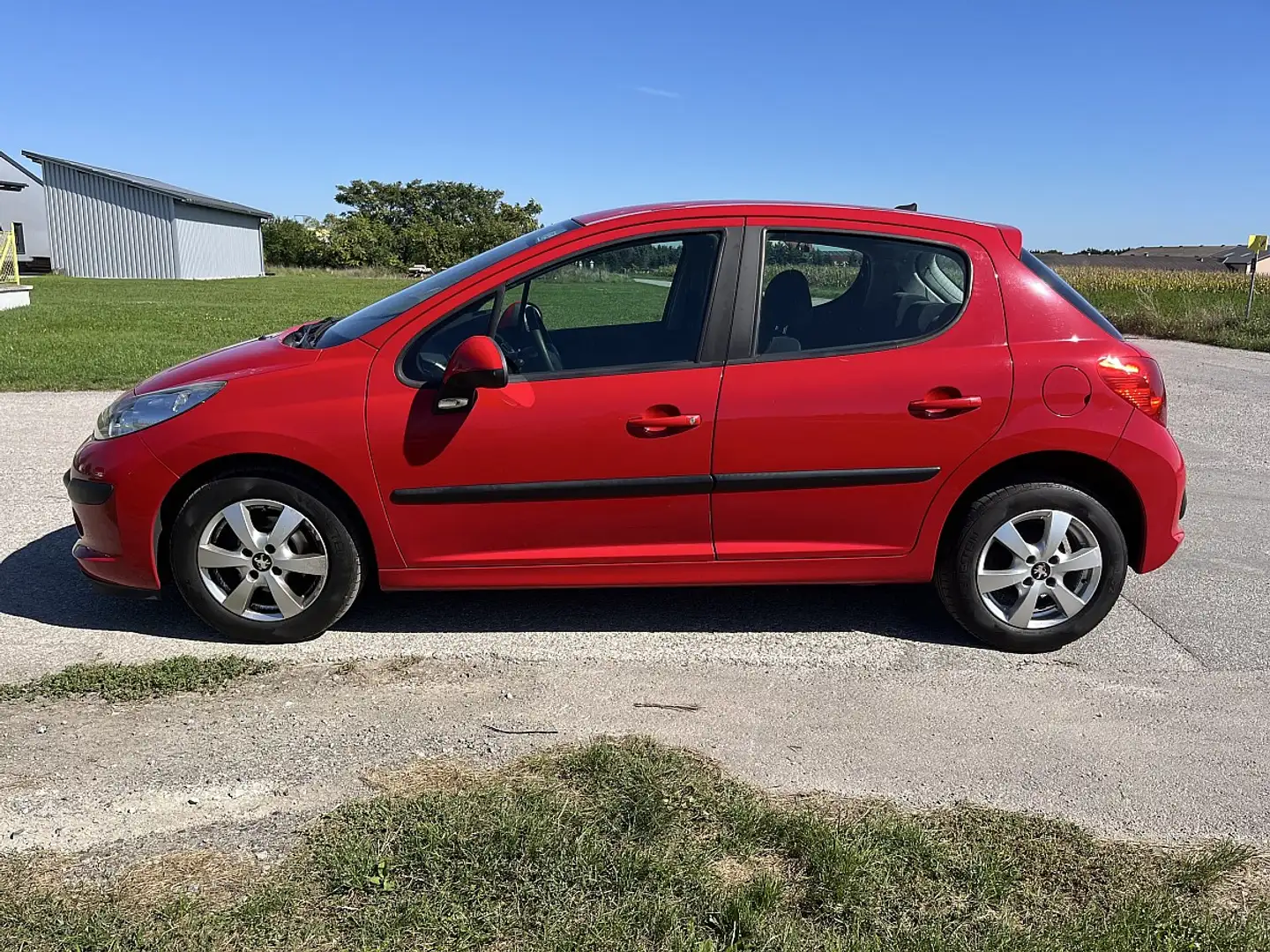 Peugeot 207 Premium 1,4/Pickerl 11/2025/Klima/ Rood - 2