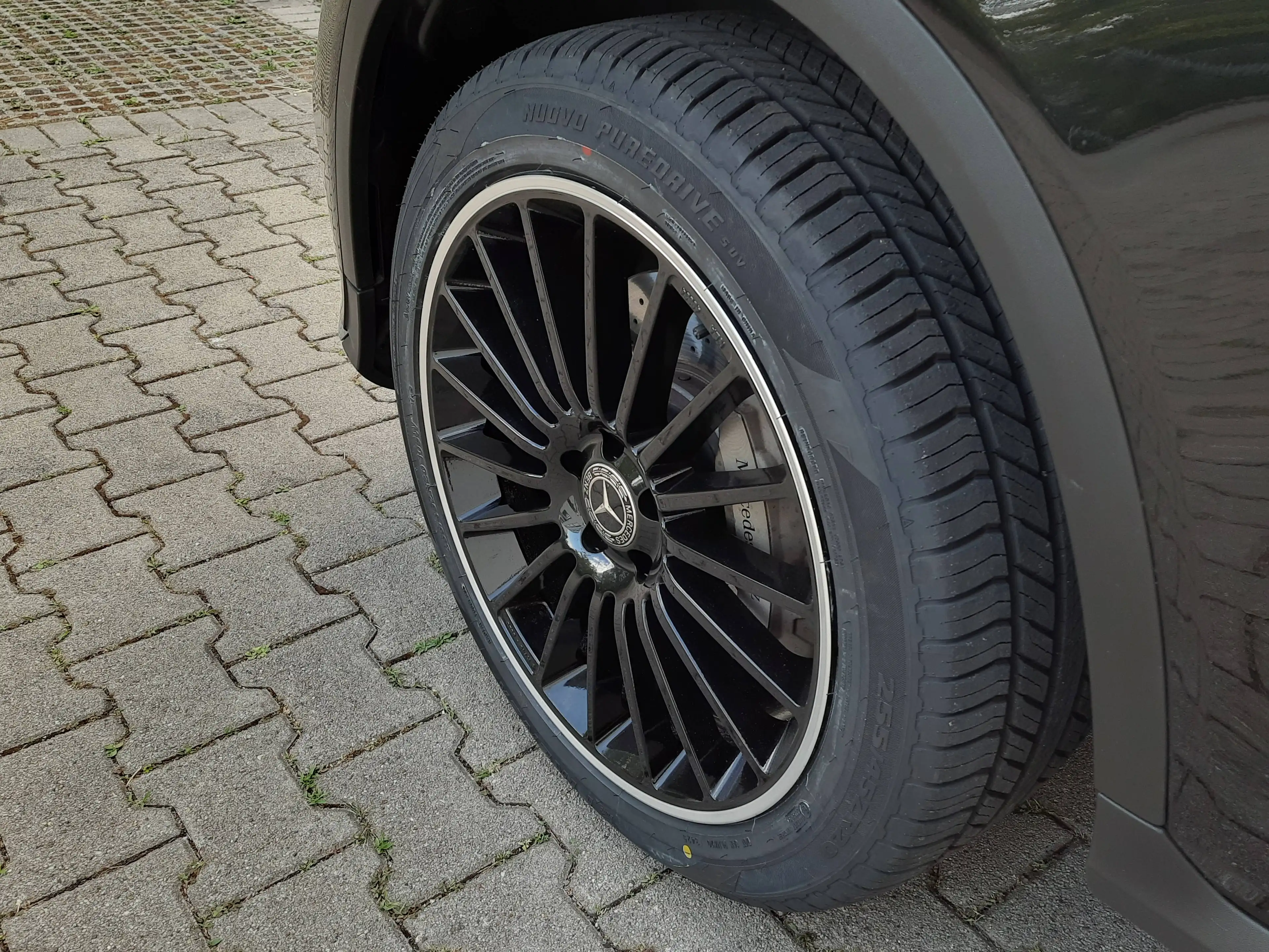 Mercedes-Benz GLC 350 d/4MATIC/AMG-Line/Pano./AHK/Std.H. — photo 10