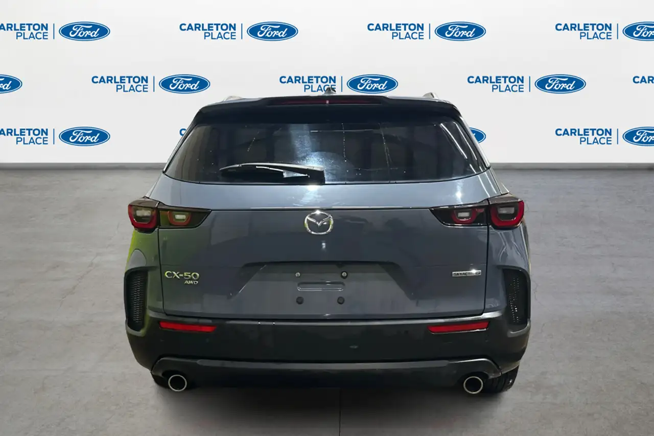 Mazda CX-50 снимка Mazda CX-50