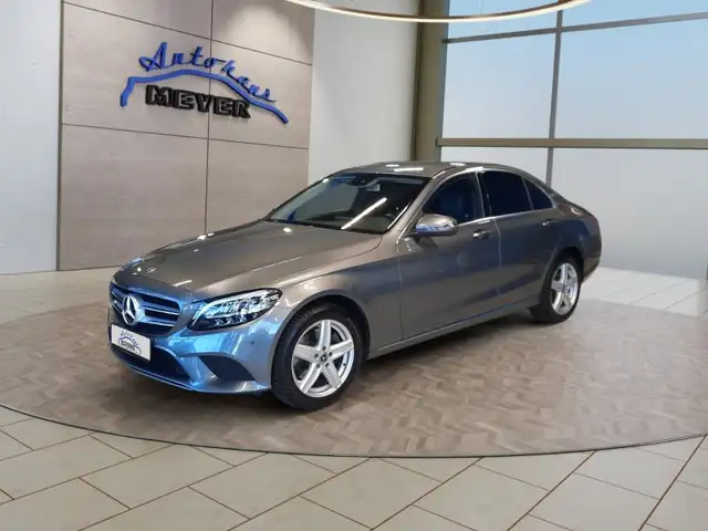 Mercedes-Benz C 300 Avantgarde Scheckheft / top Ausstattung