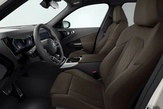 BMW X3 view 4