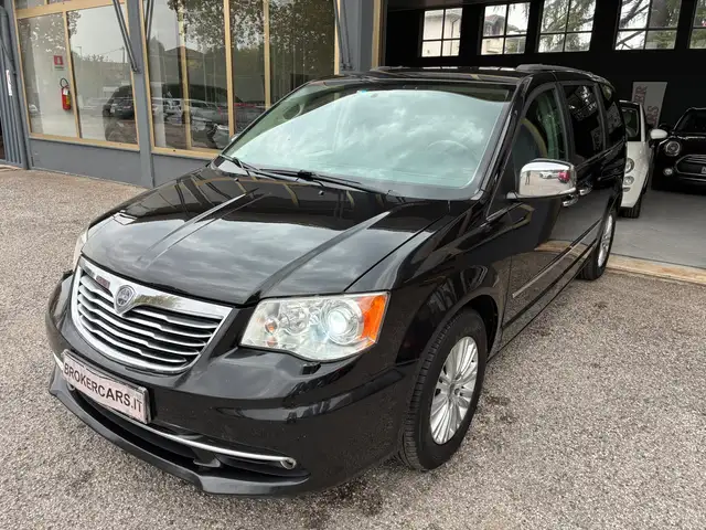 Lancia Voyager Voyager 2.8L Platinum 178cv auto