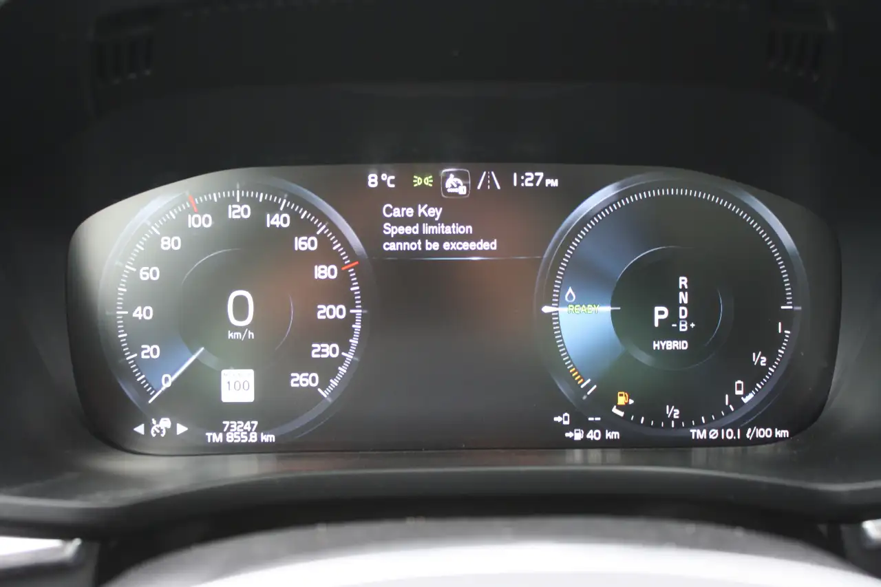 Volvo XC60 снимка Volvo XC60
