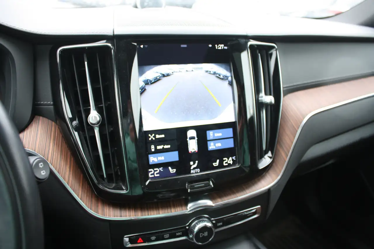Volvo XC60 снимка Volvo XC60
