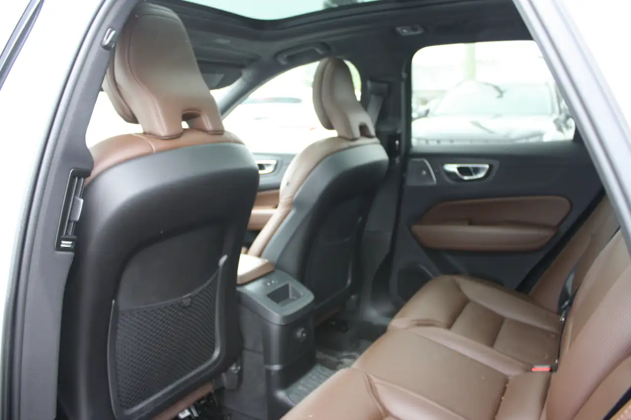 Volvo XC60 снимка Volvo XC60