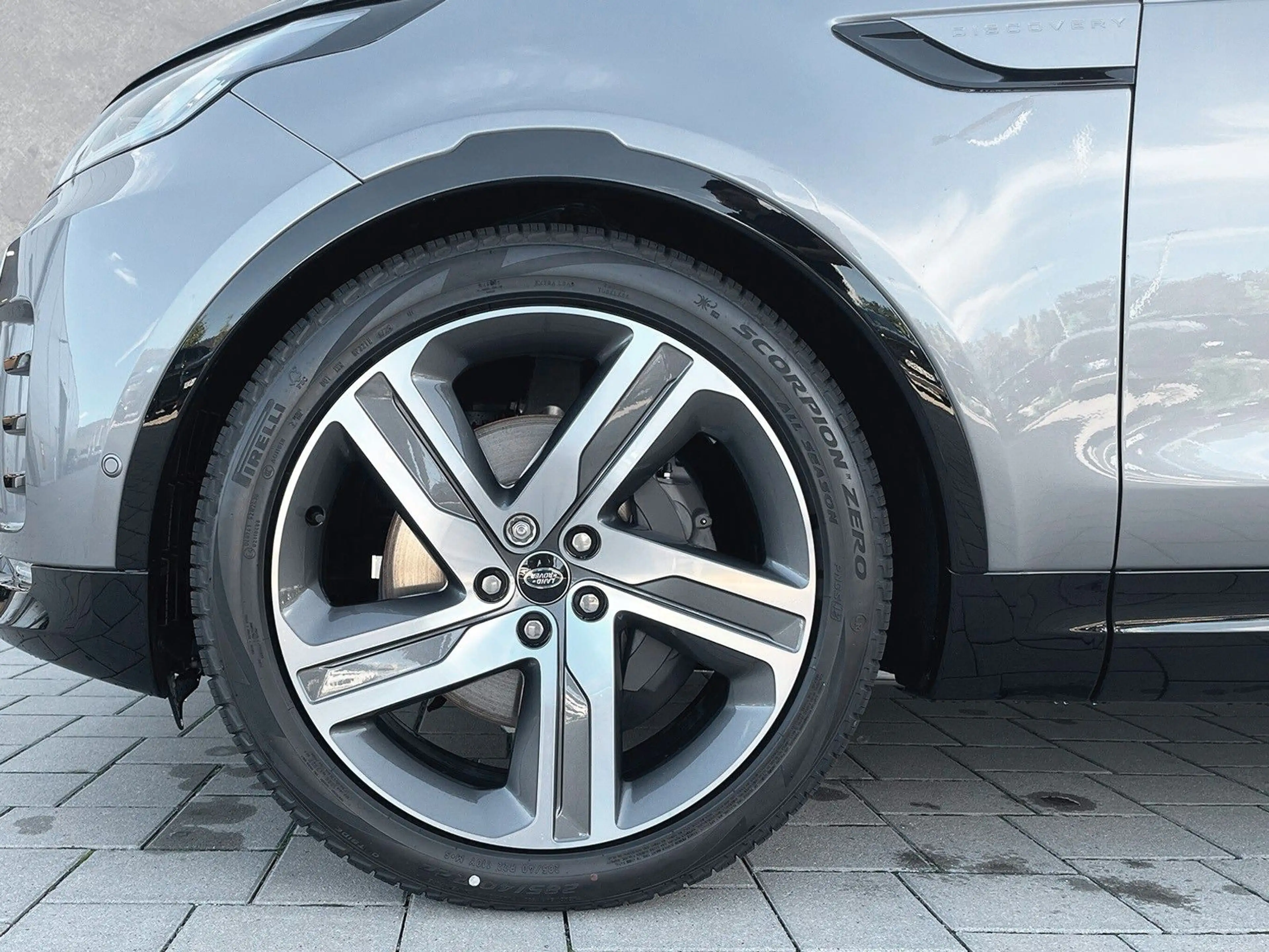 Land Rover Discovery D350 AWD DYNAMIC HSE 7-Sitzer AHK — photo 9