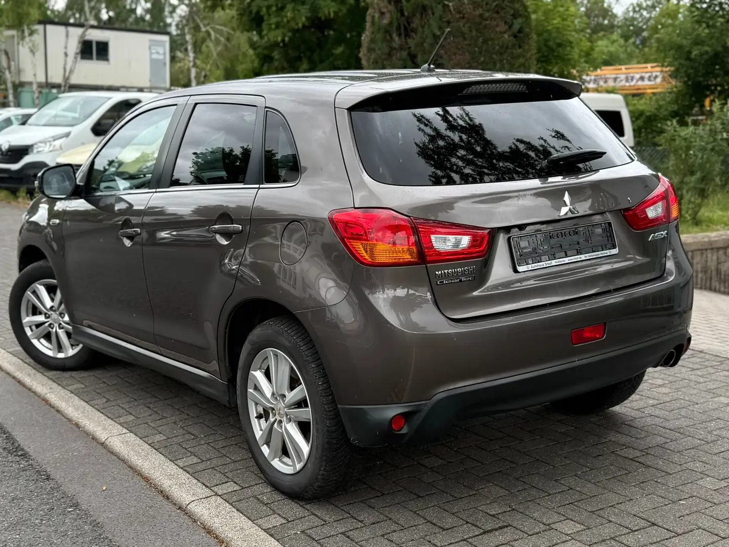 Mitsubishi ASX Edition 2WD/2.HAND/TÜV-NEU/NAVI/KLIMA Braun - 2