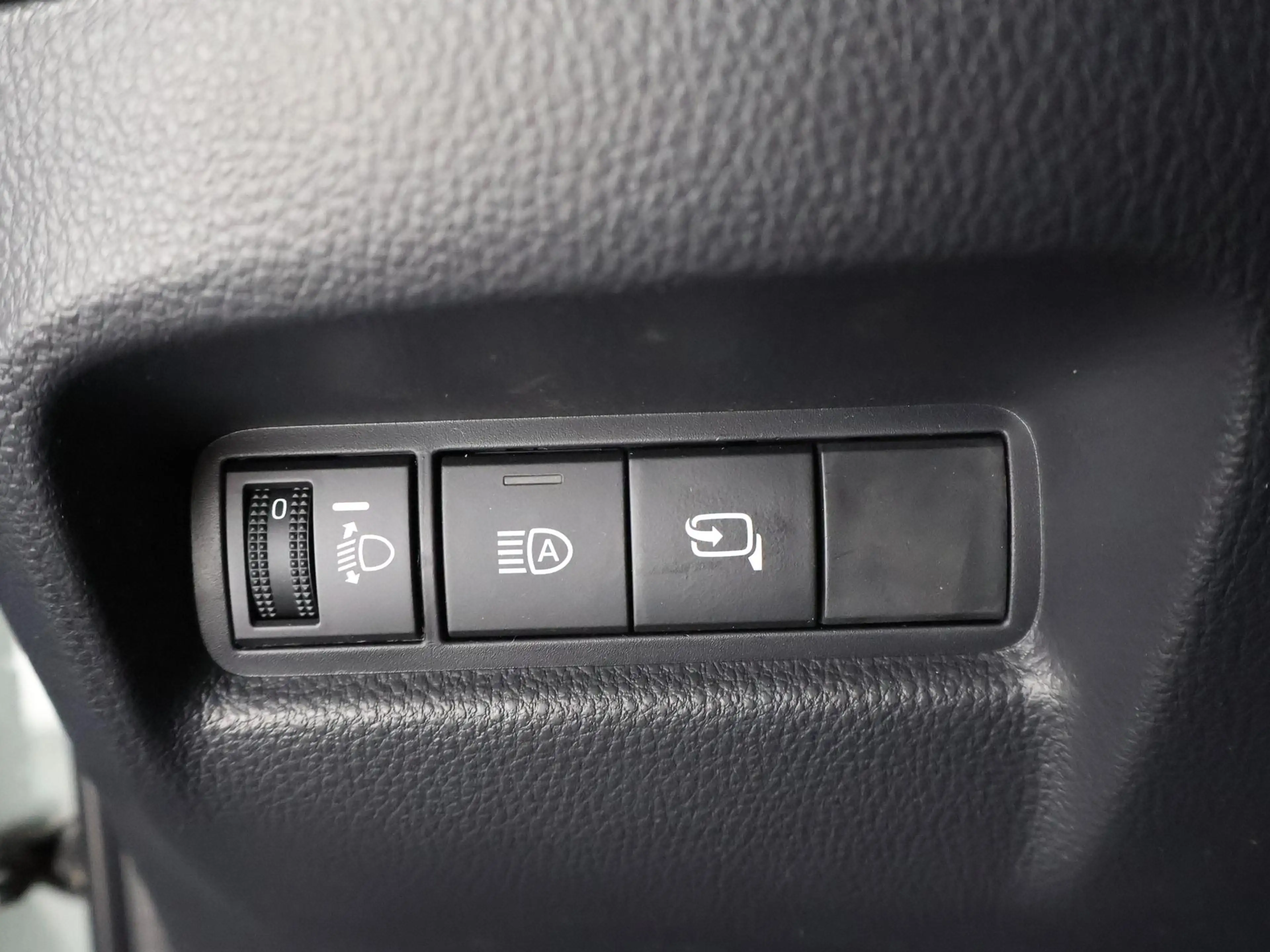 Toyota Aygo X HYBRID PULSE BI-TONE GARANTIE TOT 2036**RIJKLAAR** — photo 22