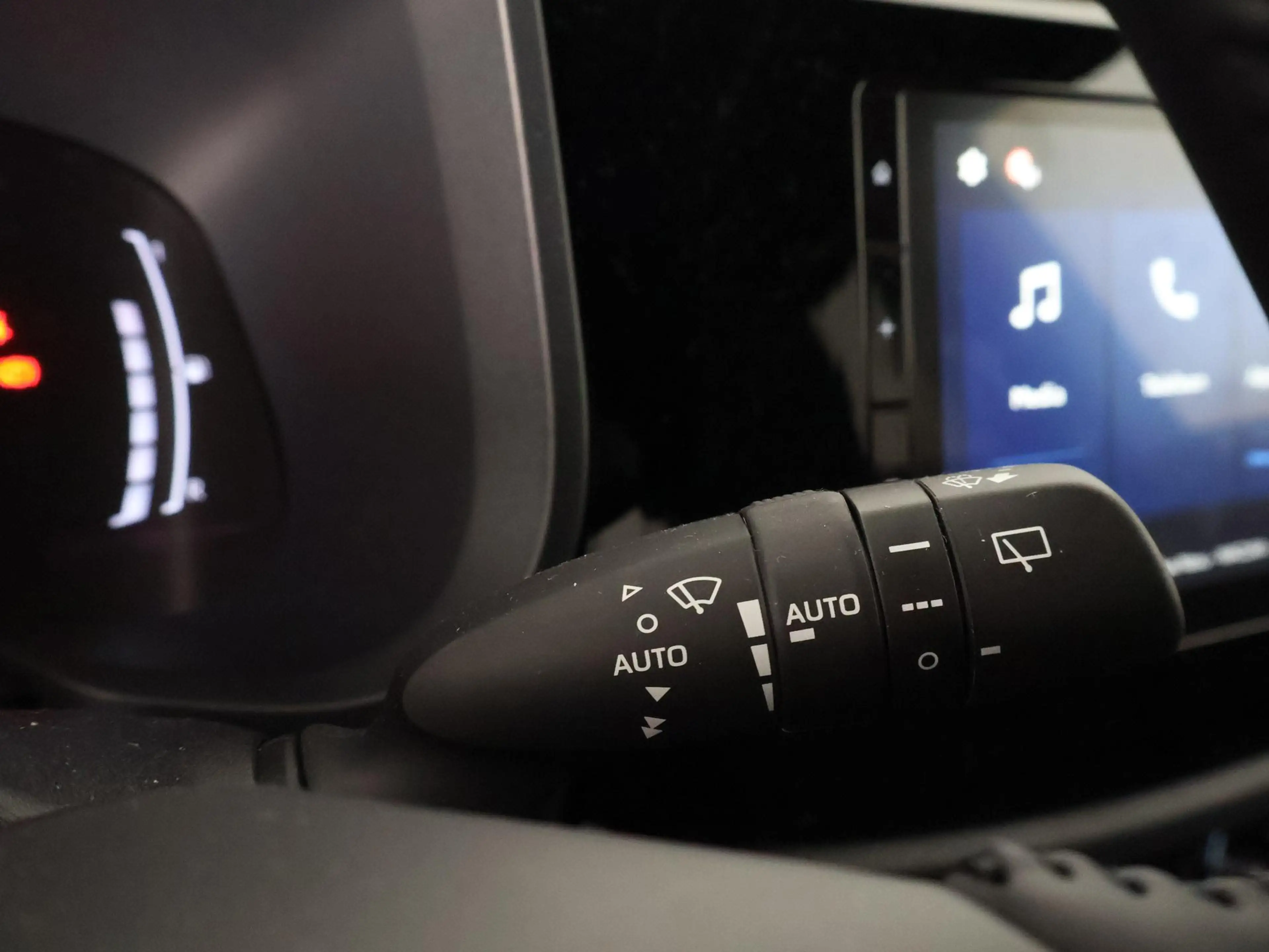 Toyota Aygo X HYBRID PULSE BI-TONE GARANTIE TOT 2036**RIJKLAAR** — photo 17