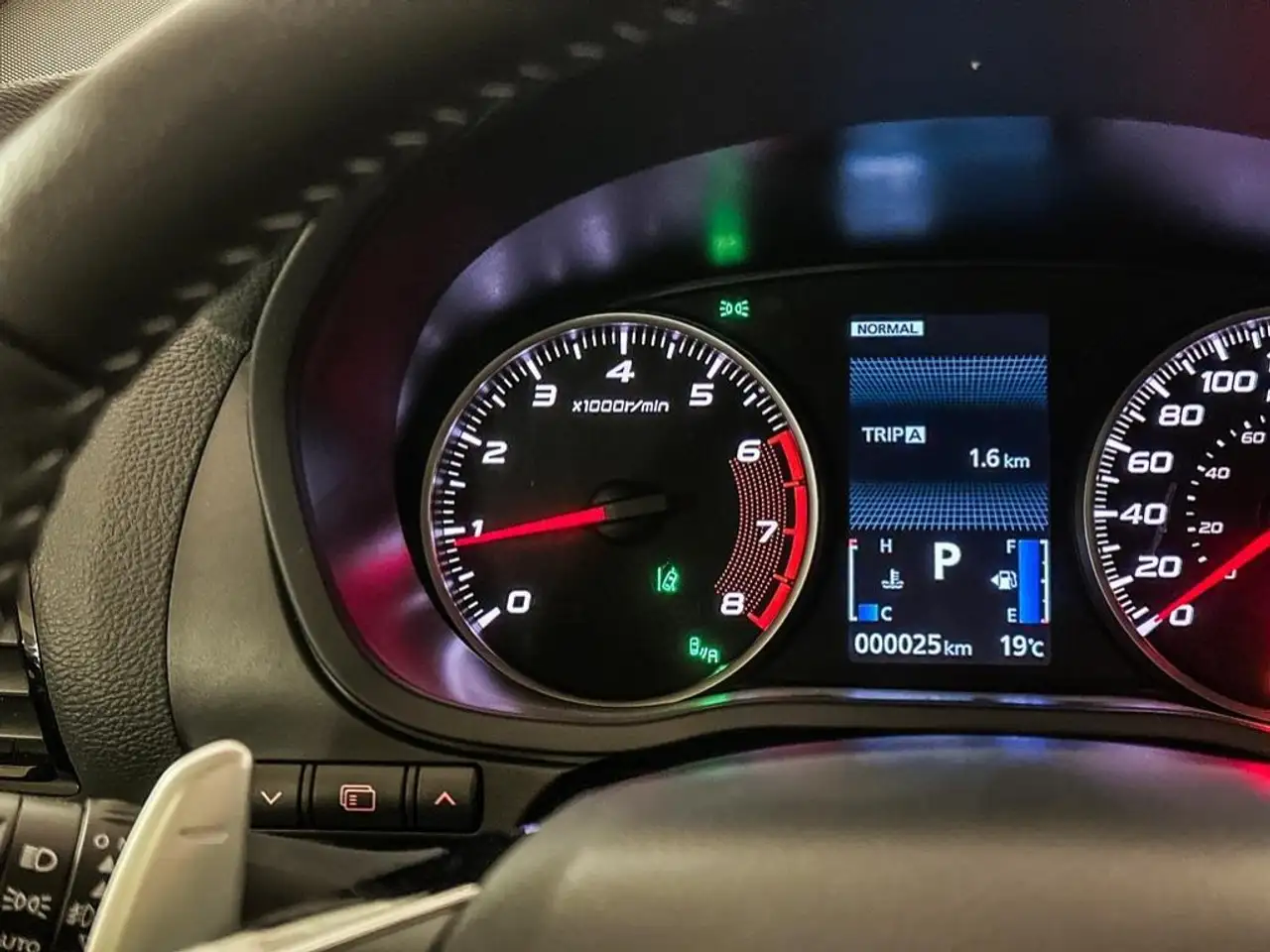Mitsubishi Eclipse Cross снимка Mitsubishi Eclipse Cross