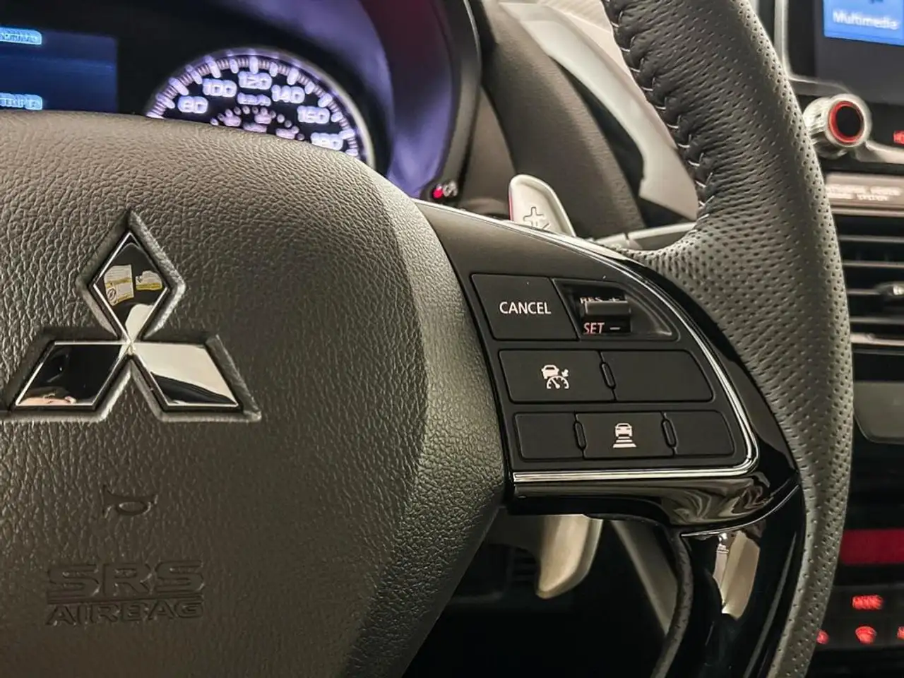 Mitsubishi Eclipse Cross снимка Mitsubishi Eclipse Cross
