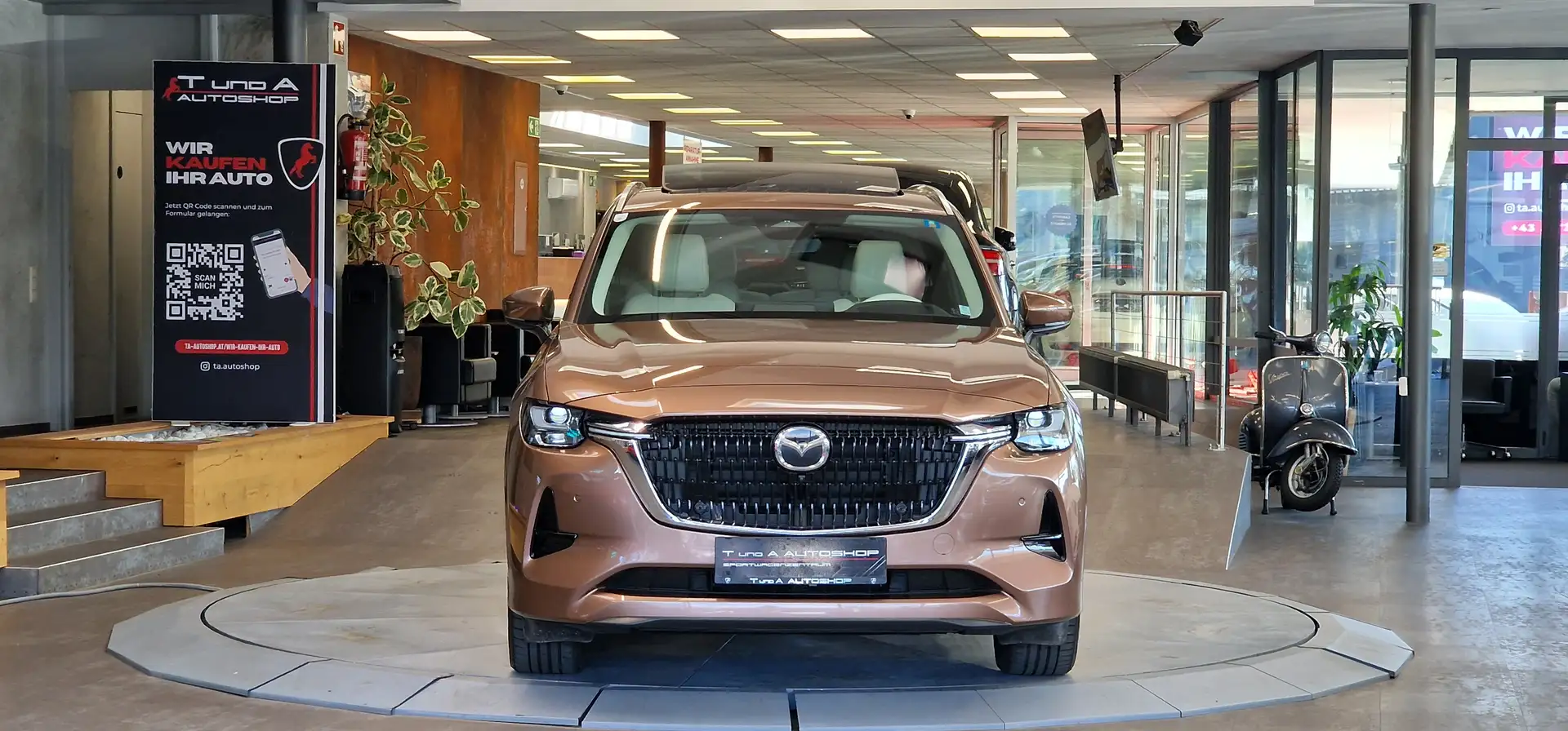 Mazda CX-80 e-SKY D AWD Takumi Plus 1-Hand 6-Sitzer Aut. *Pano Braun - 2