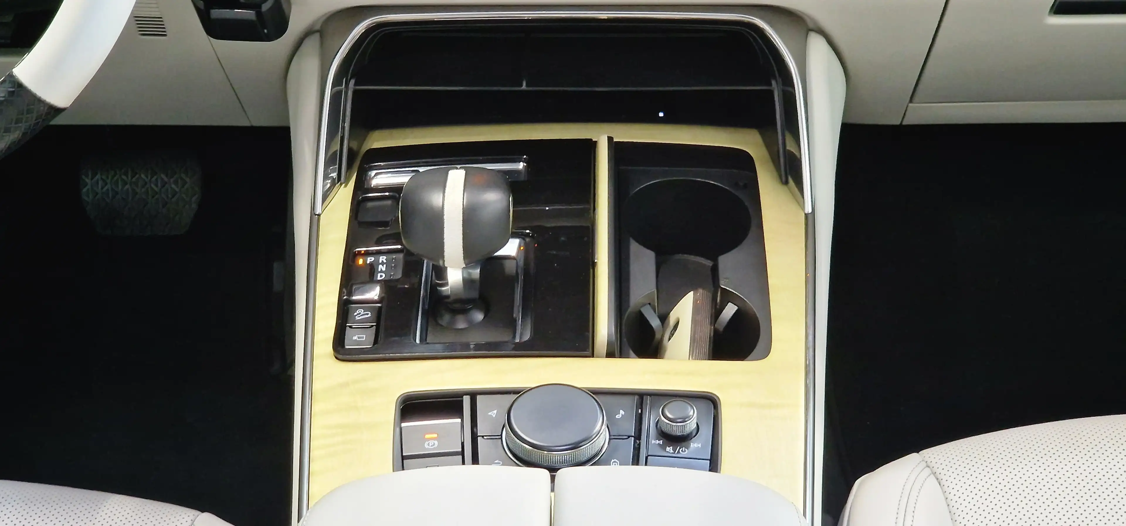 Mazda CX-80 e-SKY D AWD Takumi Plus 1-Hand 6-Sitzer Aut. *Pano — photo 18