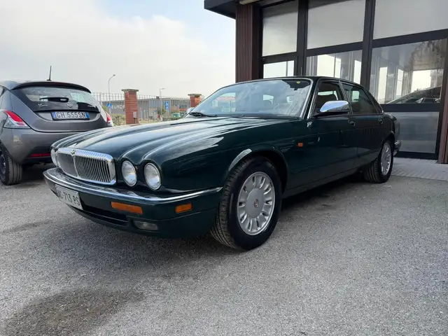 Jaguar Daimler XJ - Daimler (177kkw) - Asi oro