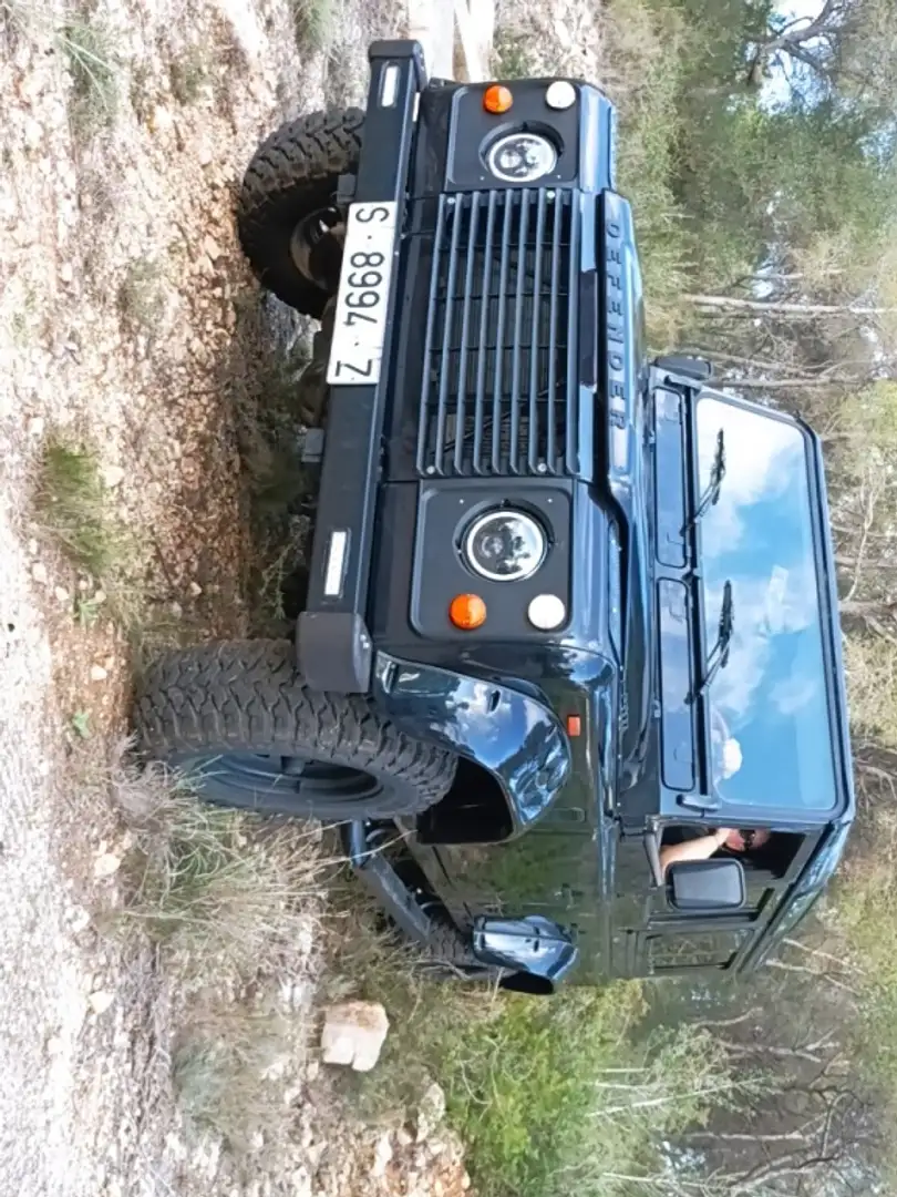 Land Rover Defender 110 TDI SW Zwart - 2