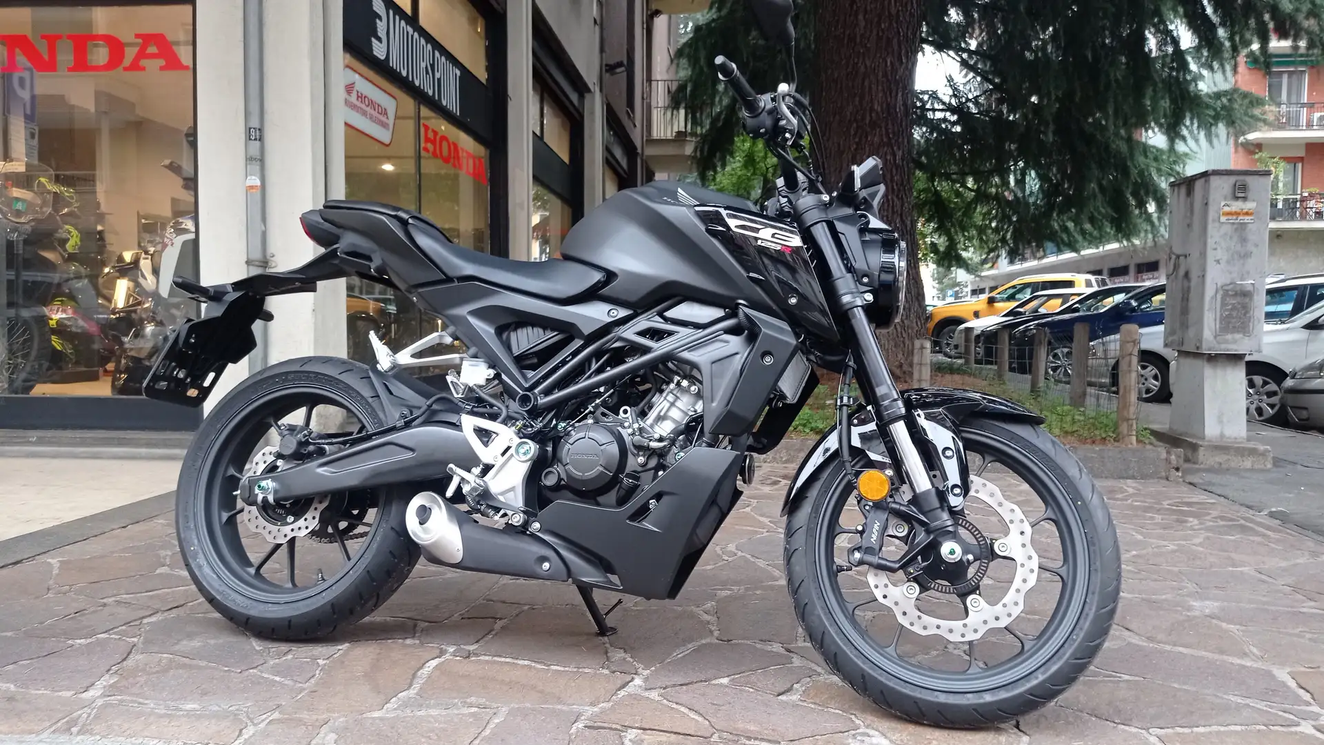 Honda CB 125 Noir - 1