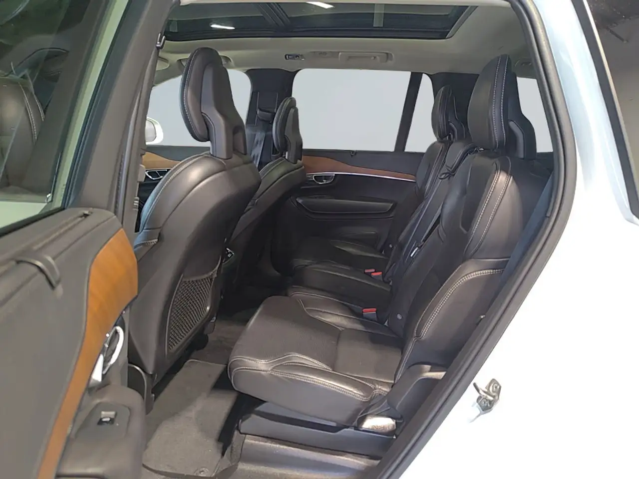 Volvo XC90 снимка Volvo XC90