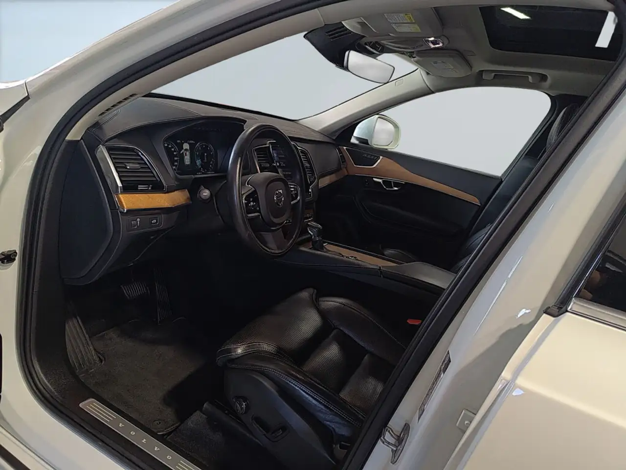 Volvo XC90 снимка Volvo XC90
