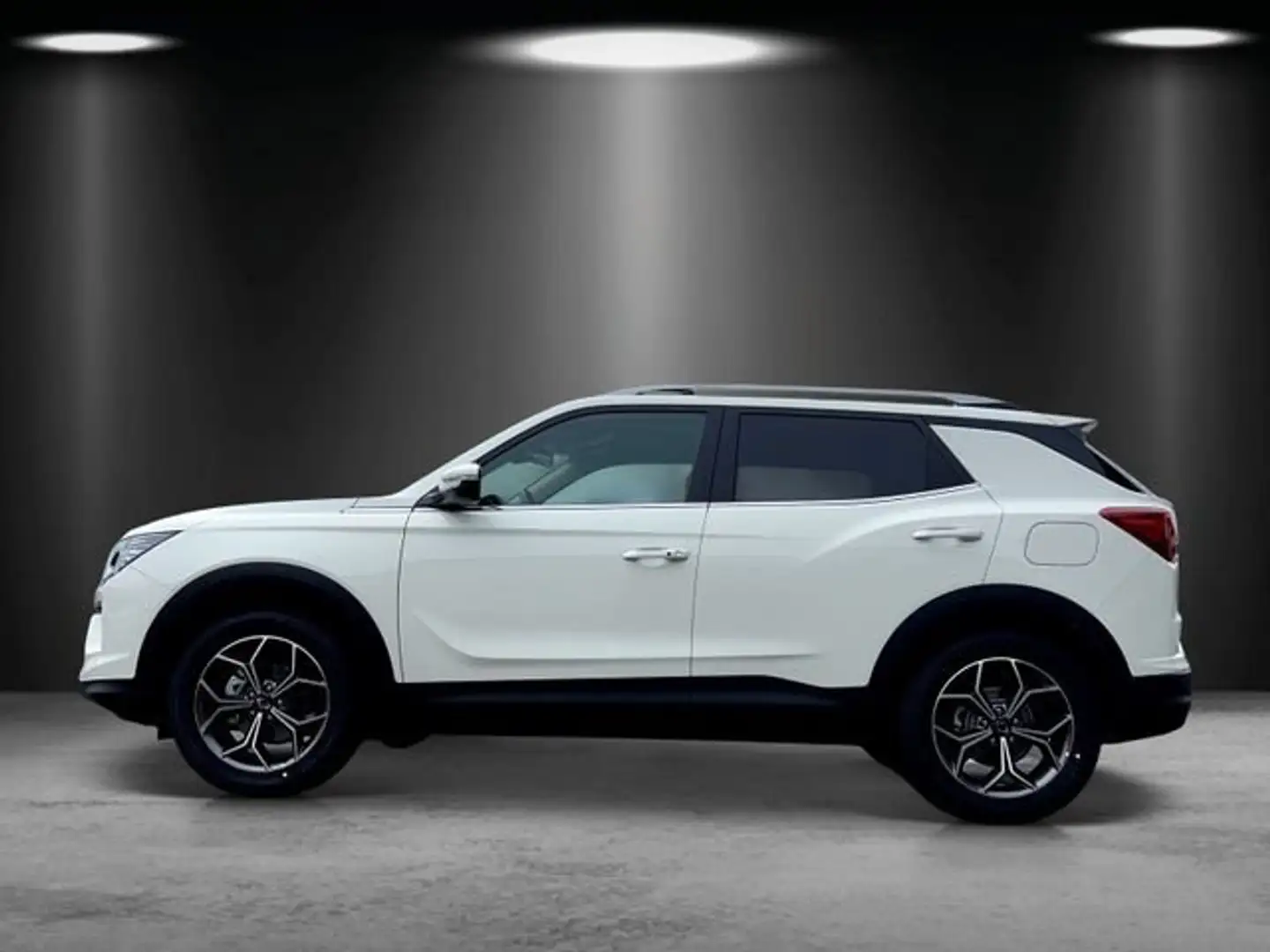 SsangYong Korando Ruby 1.5 T-GDI MT 2WD Weiß - 2
