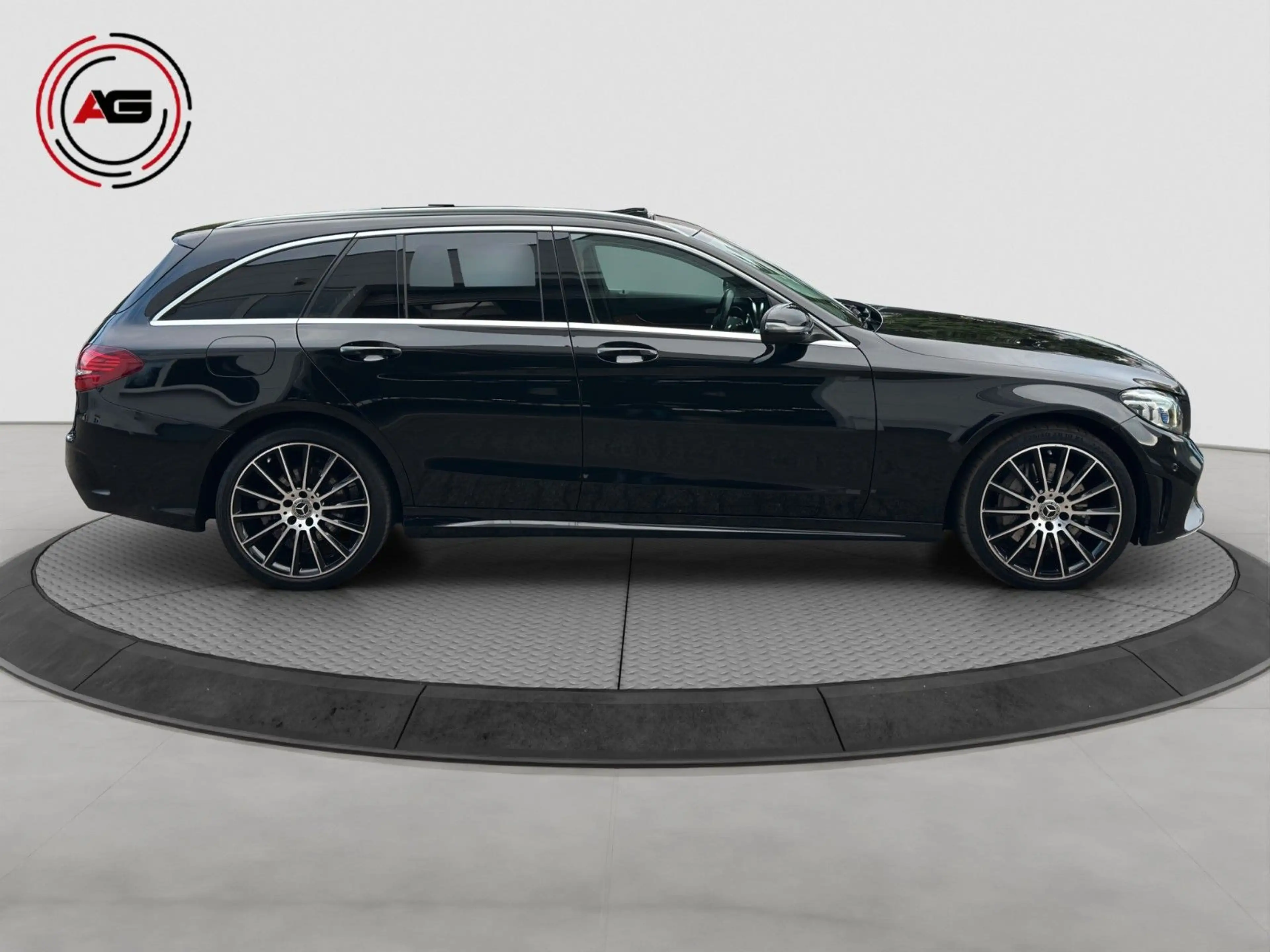 Mercedes-Benz C 400 C400T 4M AMG DISTRON M.BEAM PANO KAMERA 19 ZOLL — photo 4
