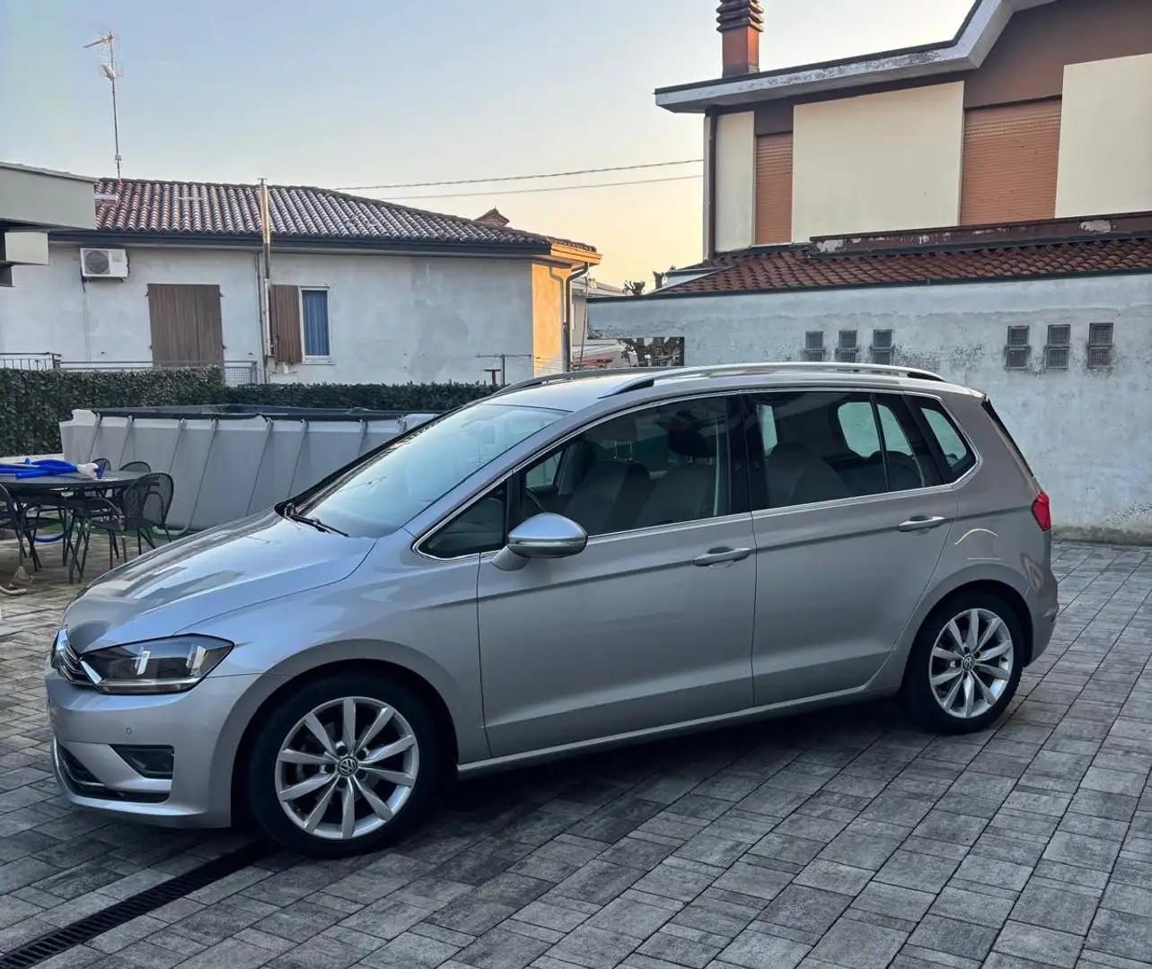 Volkswagen Golf Sportsvan 1.6 tdi Executive 110cv Argento - 1