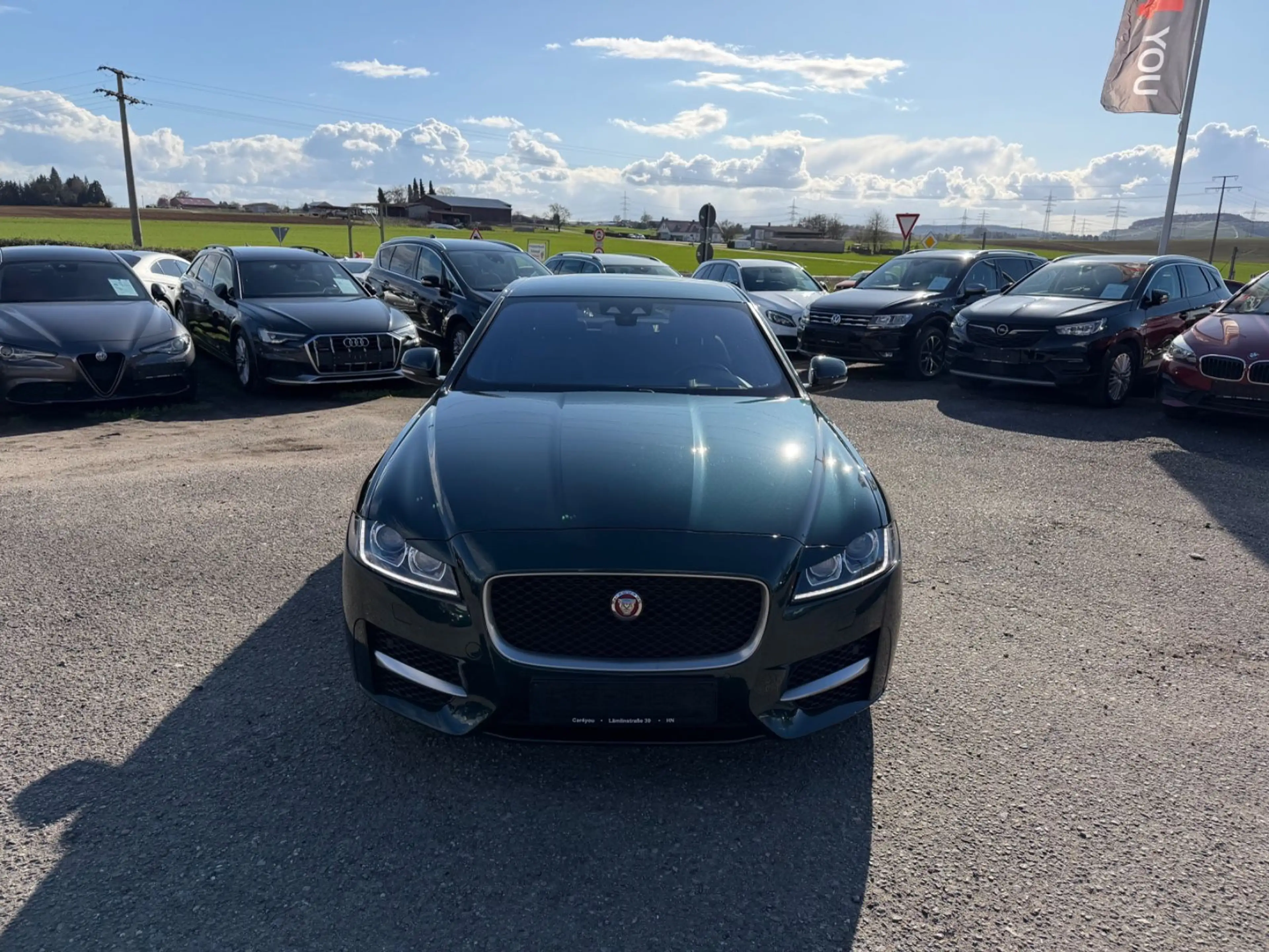 Jaguar XF 30d 300PS R-Sport Automatik Matric Head ACC — photo 2