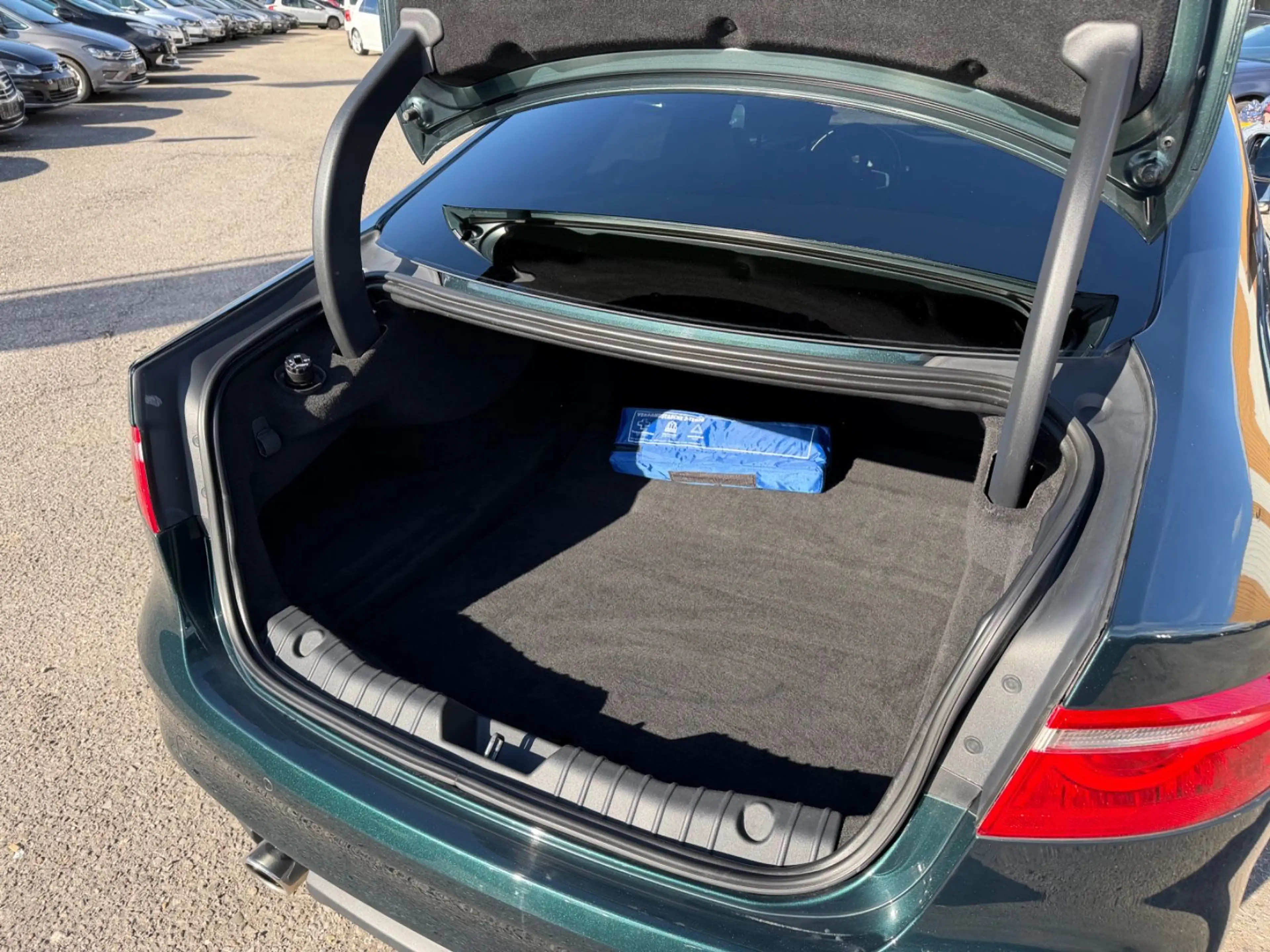 Jaguar XF 30d 300PS R-Sport Automatik Matric Head ACC — photo 13