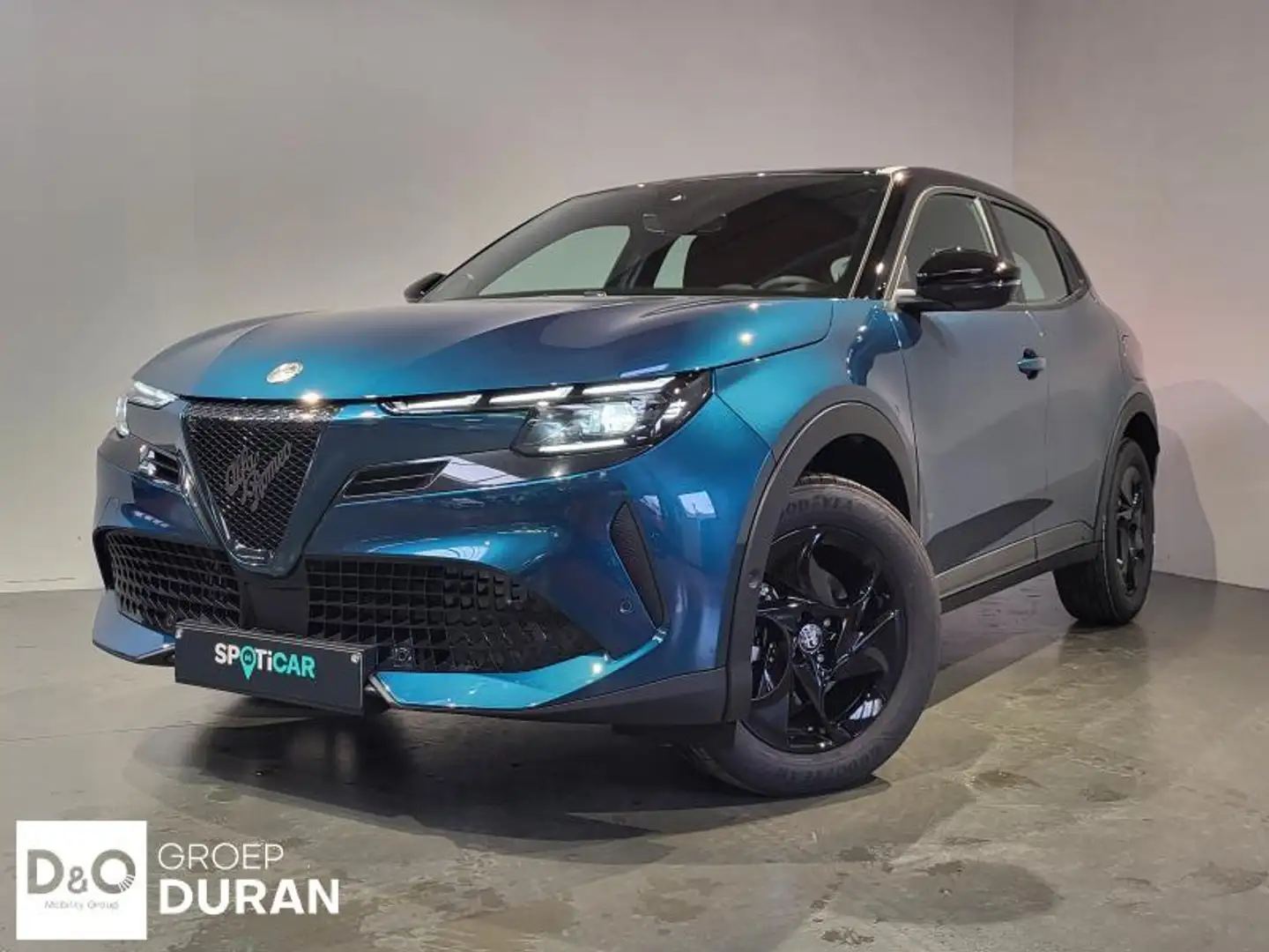 Alfa Romeo Junior Ibrida Hybrid 136pk eDCT6 Bleu - 1