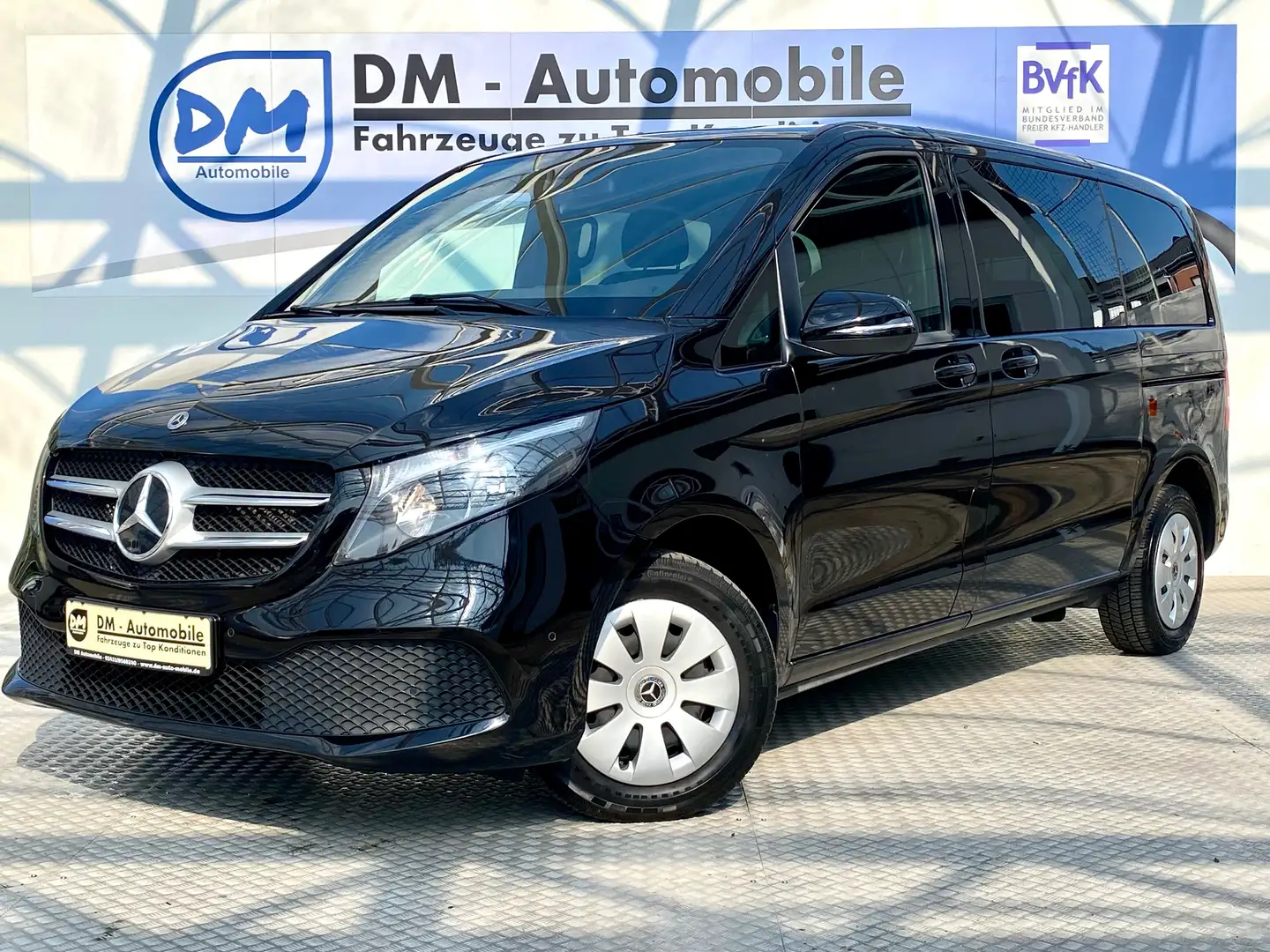 Mercedes-Benz V 220 Kompakt KLIMA SHZ AHK TEMP KAMERA Noir - 1