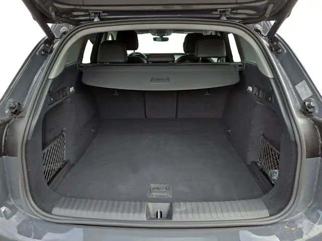 Audi E-Tron view 14
