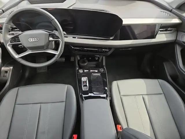 Audi E-Tron view 8