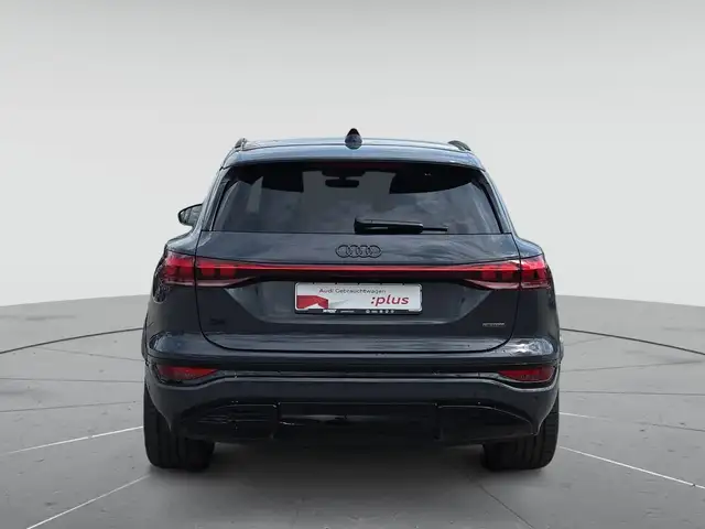 Audi E-Tron view 7
