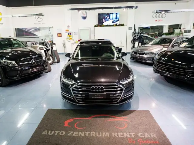 Audi A8 LUXURY